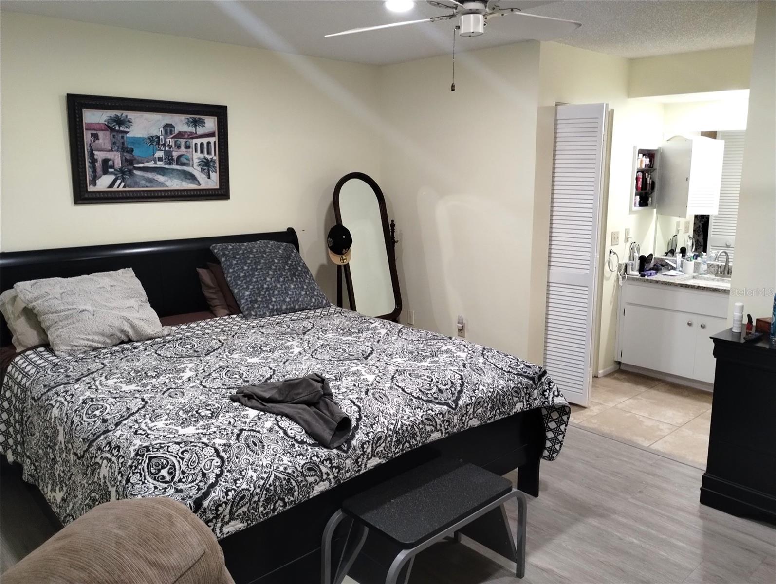 TIMBER OAKS - Residential