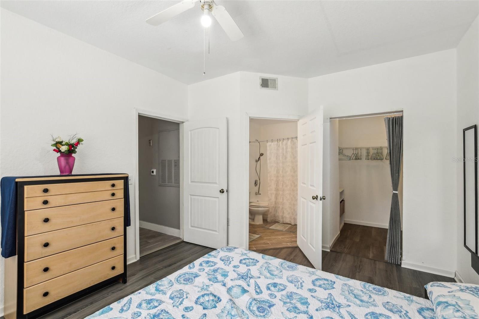 JADE AT TAMPA PALMS A CONDOMIN - Residential