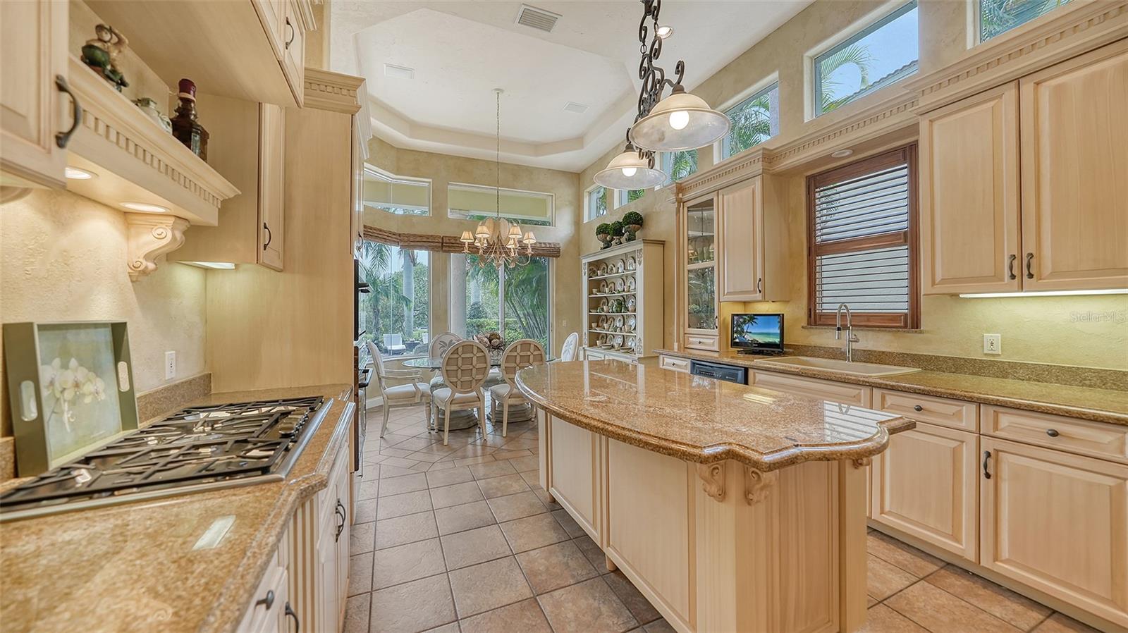 QUEENS HARBOUR - Residential