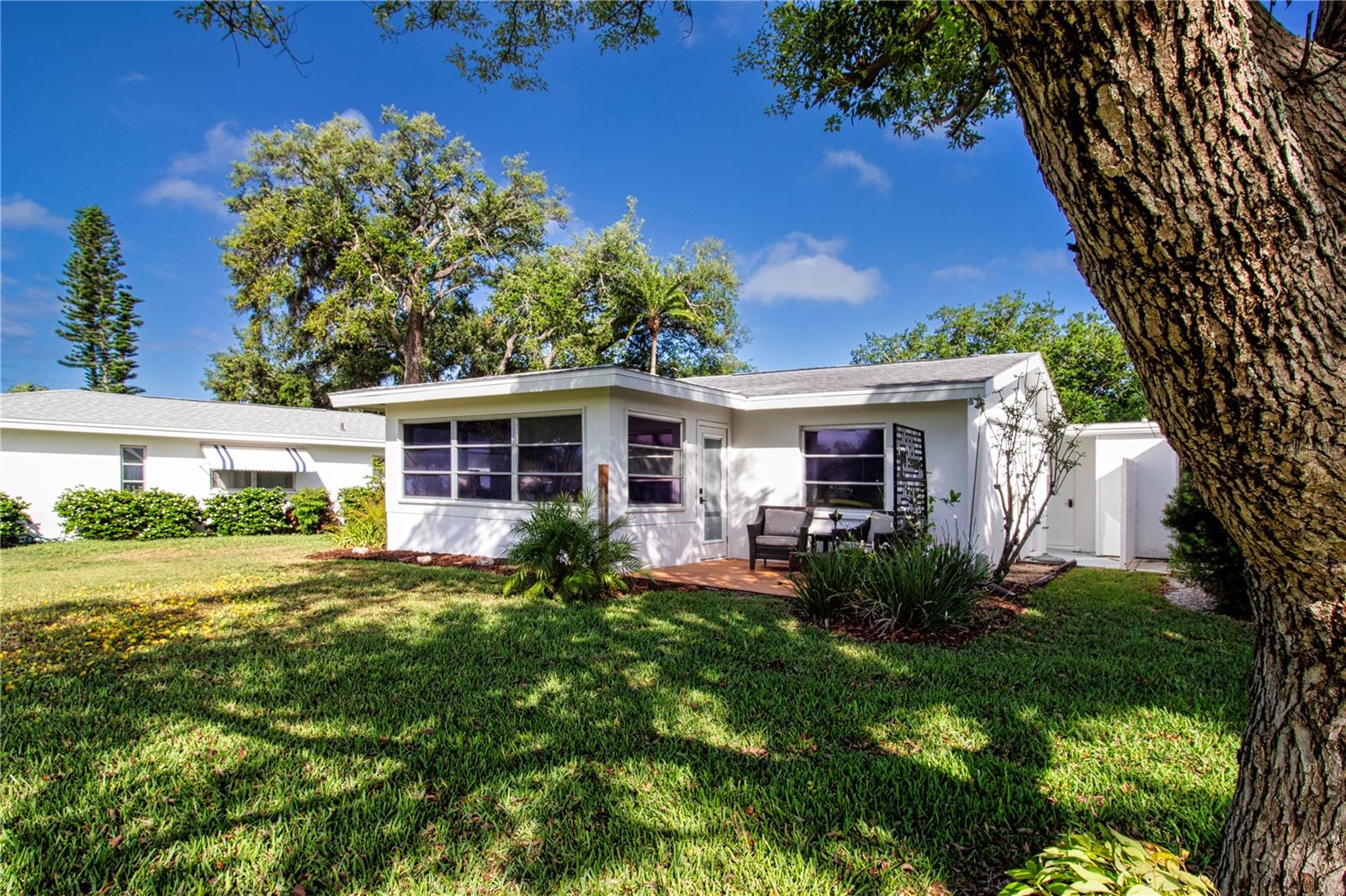 GULF GATE GARDEN HOMES E - Residential