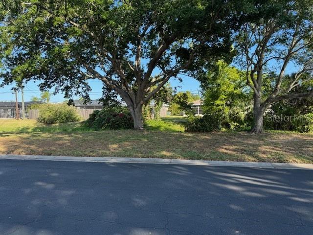 GULF GATE GARDEN HOMES E - Residential