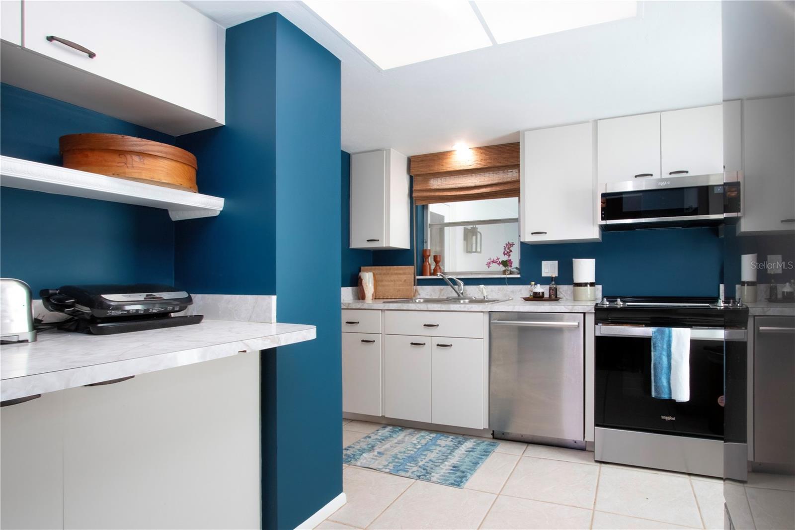 GULF GATE GARDEN HOMES E - Residential