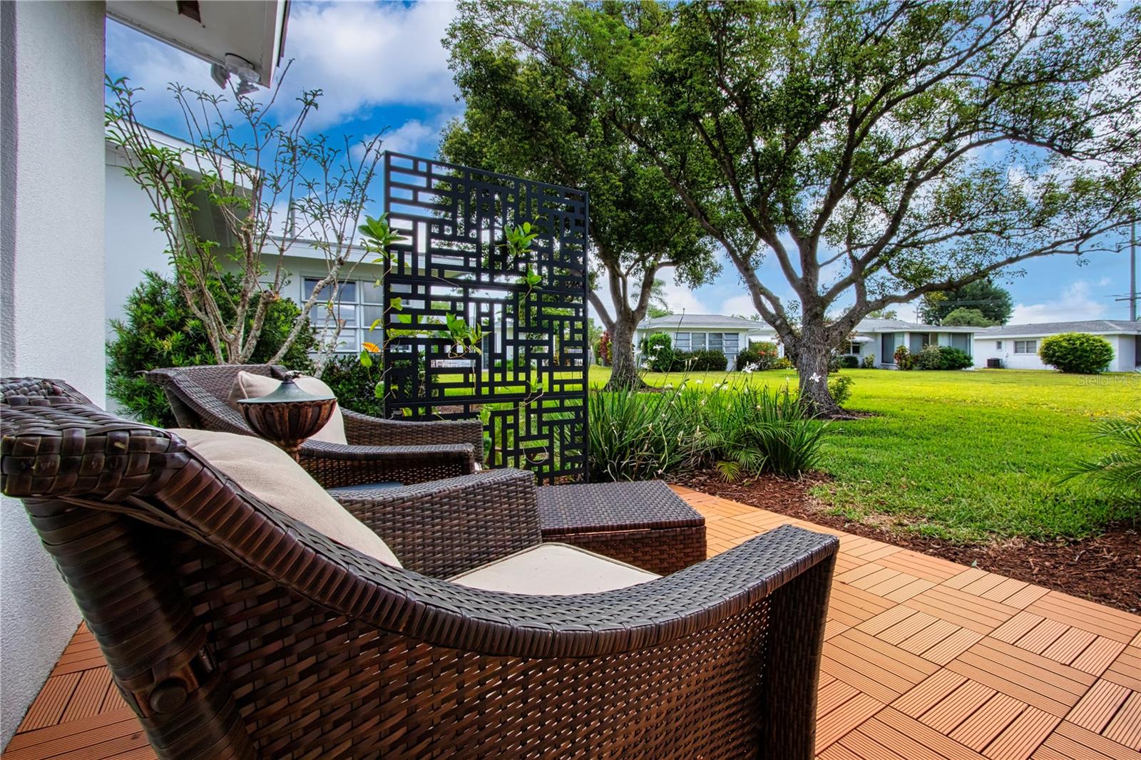 GULF GATE GARDEN HOMES E - Residential