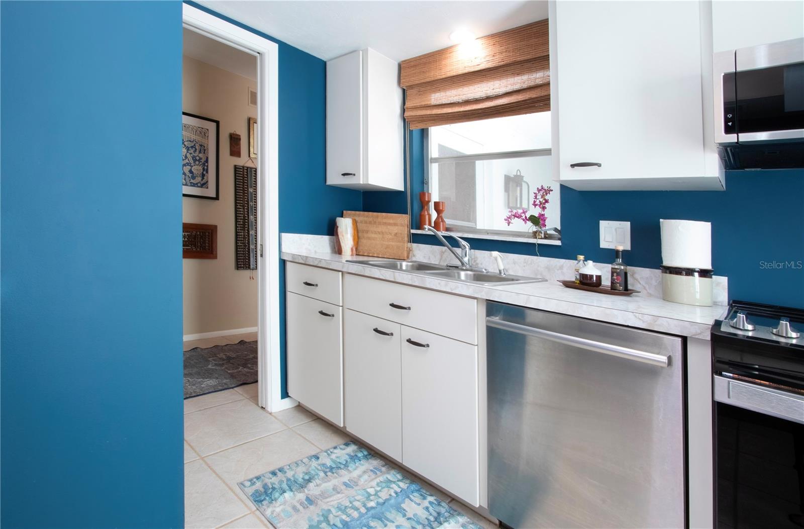 GULF GATE GARDEN HOMES E - Residential