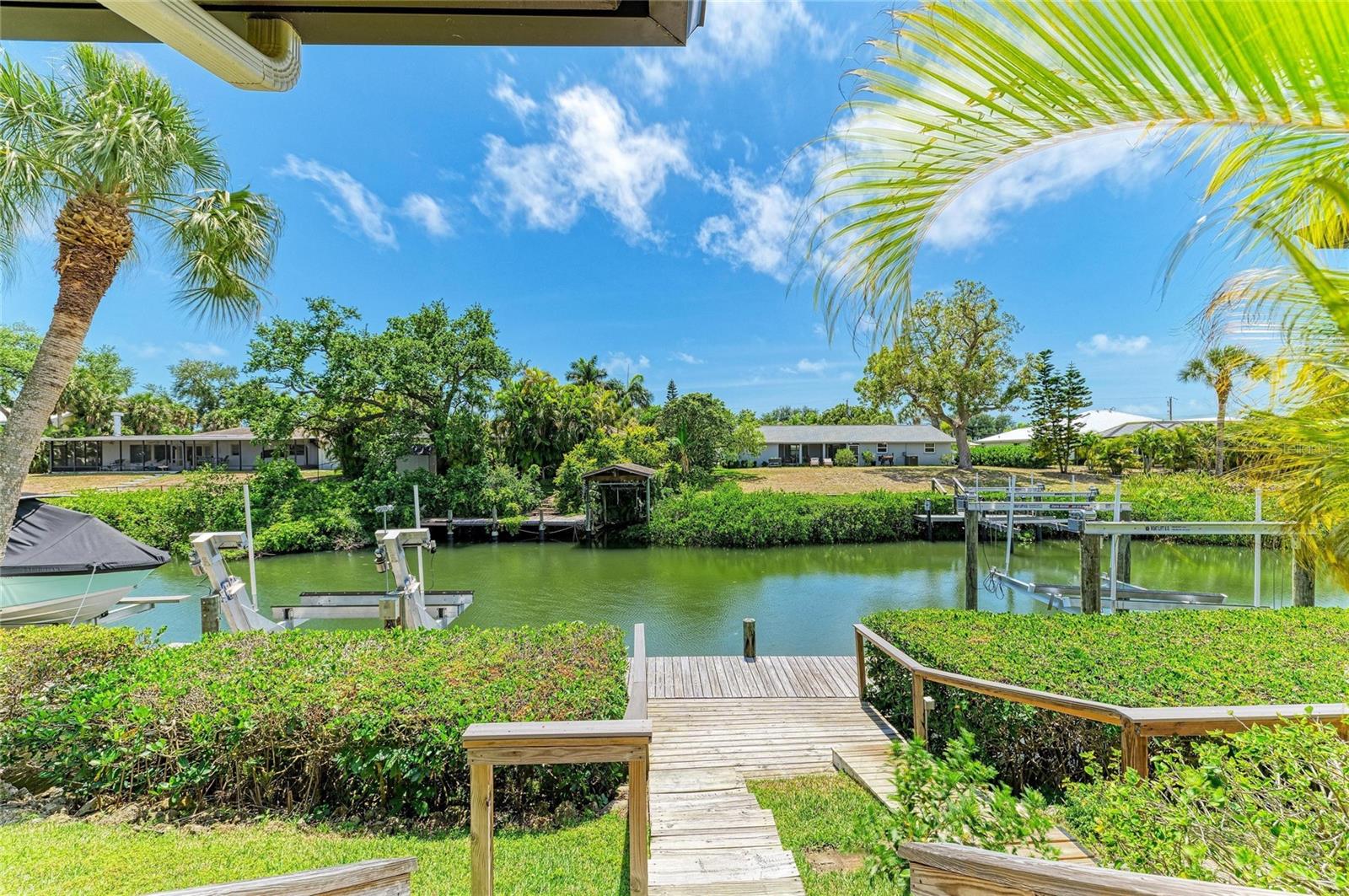 SCHOONER BAY - Residential