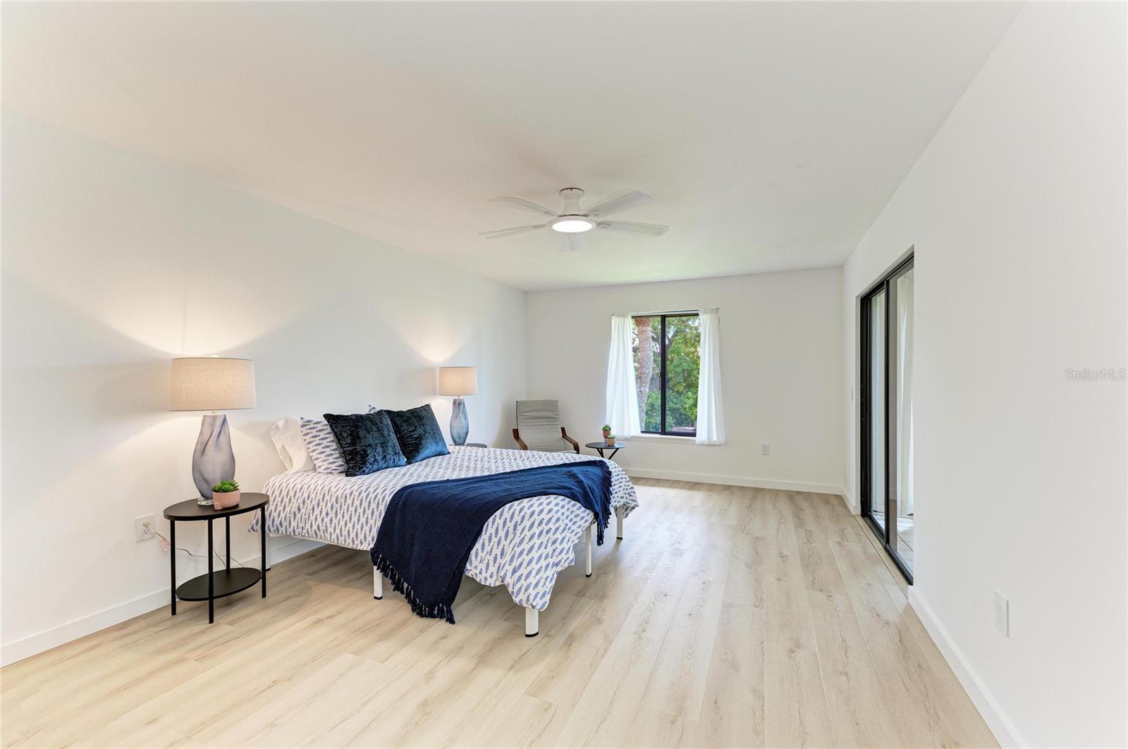 SCHOONER BAY - Residential