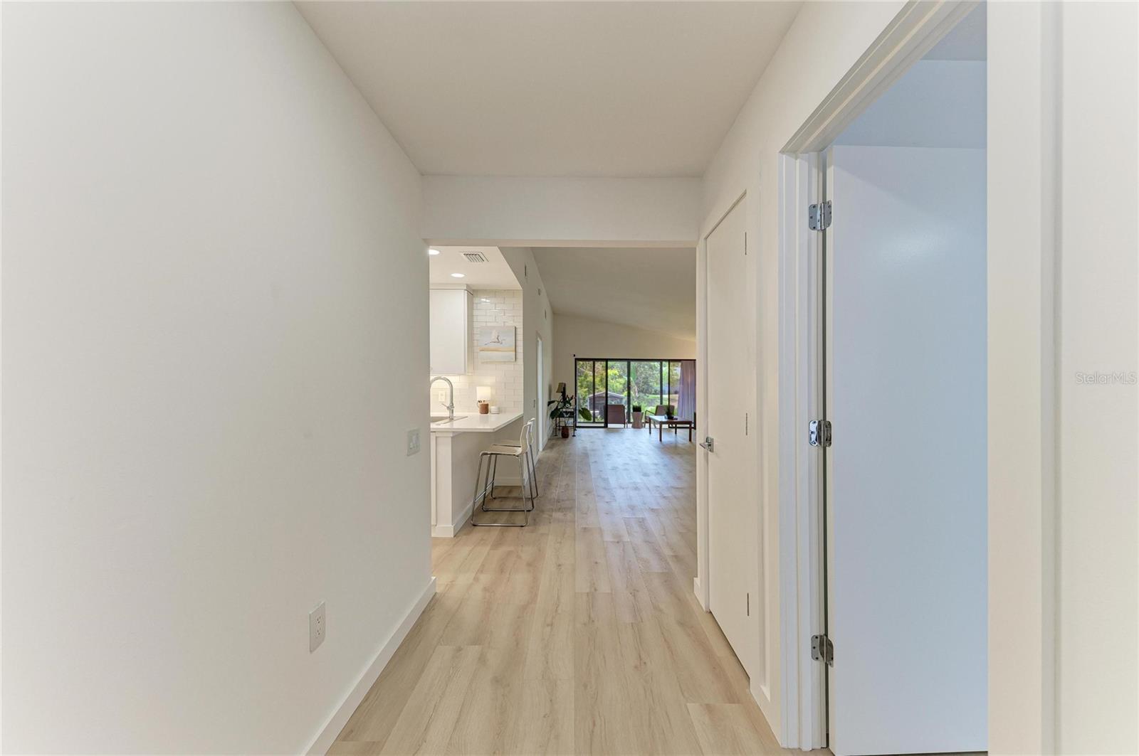 SCHOONER BAY - Residential