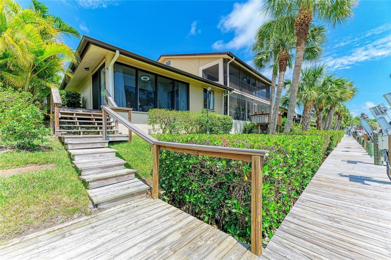 SCHOONER BAY - Residential