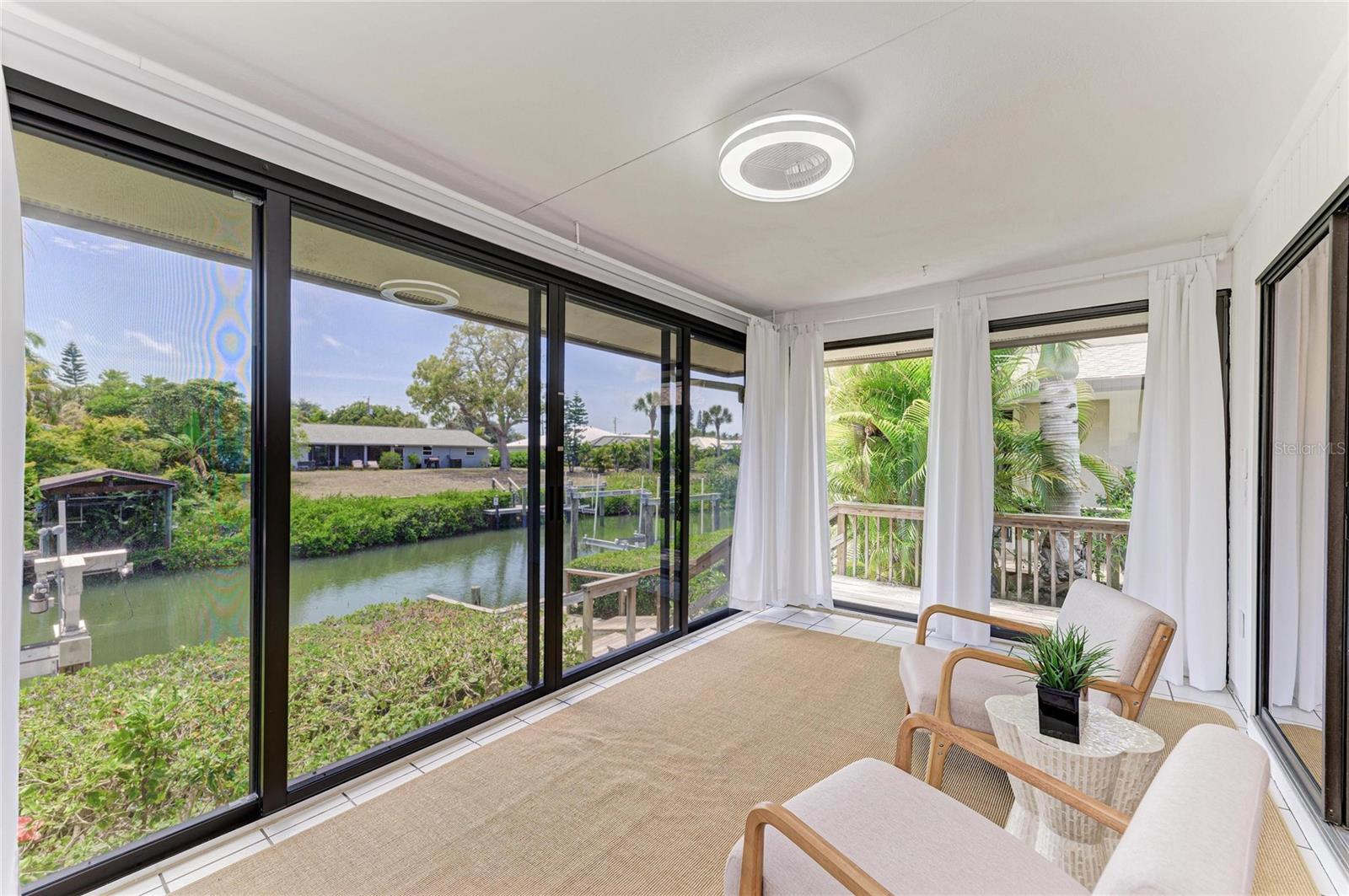 SCHOONER BAY - Residential
