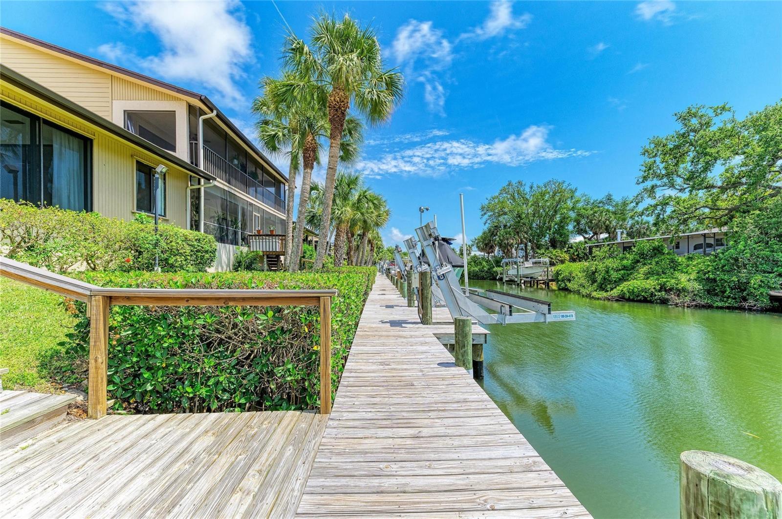 SCHOONER BAY - Residential