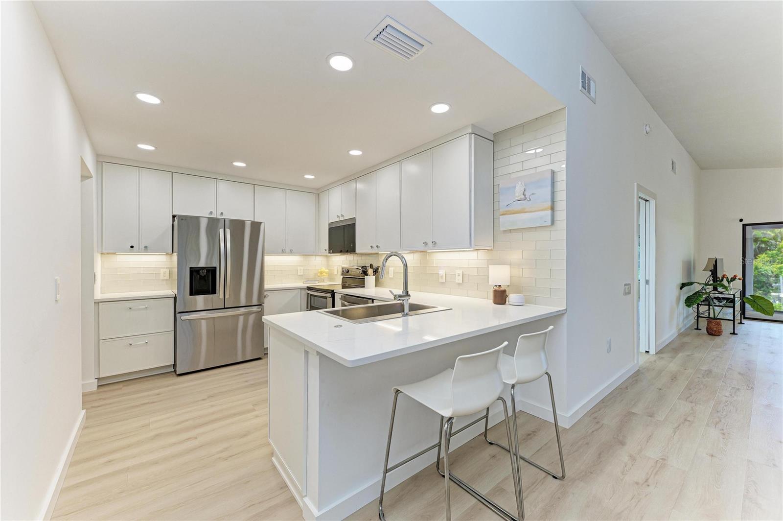SCHOONER BAY - Residential