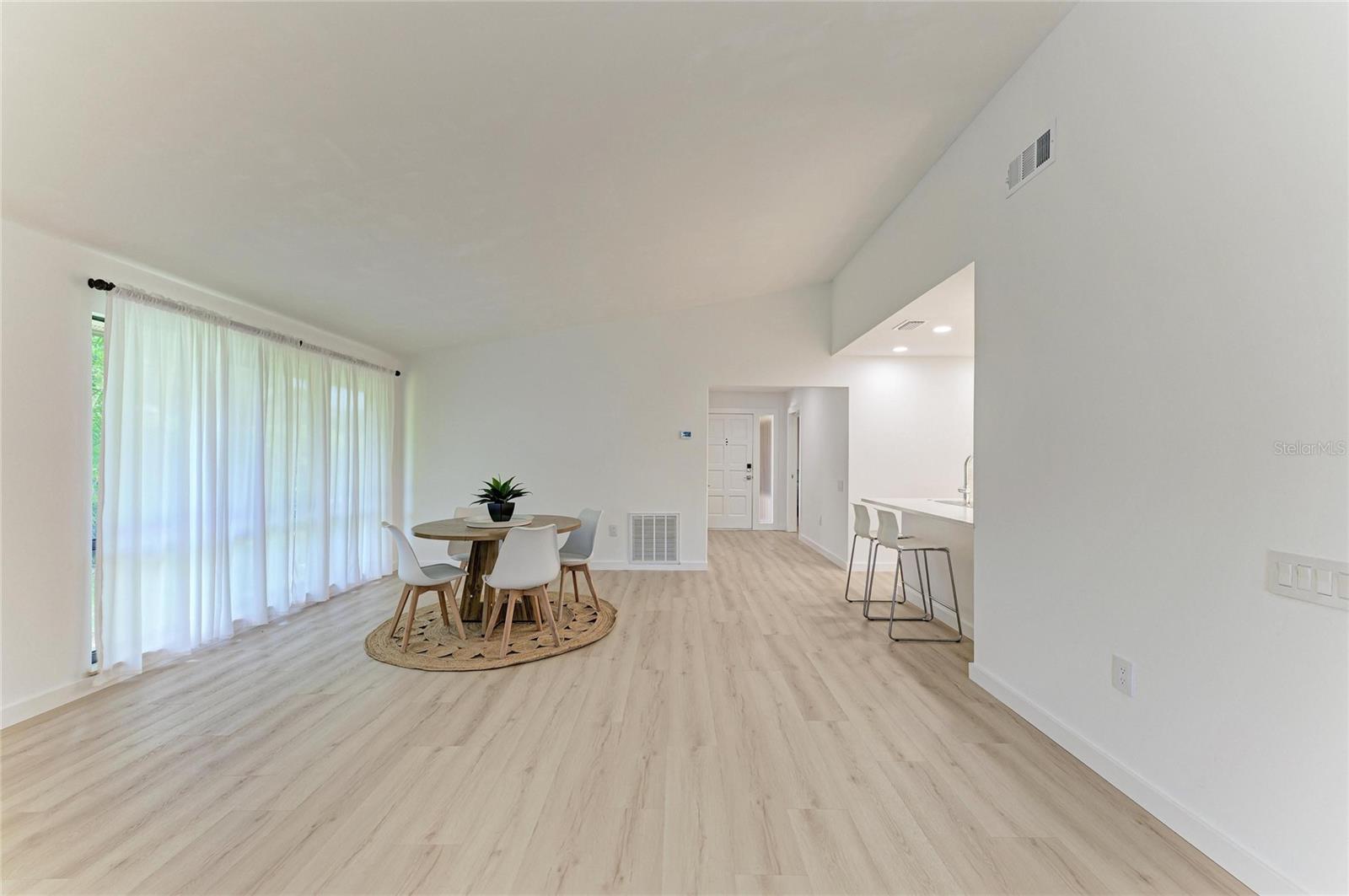 SCHOONER BAY - Residential