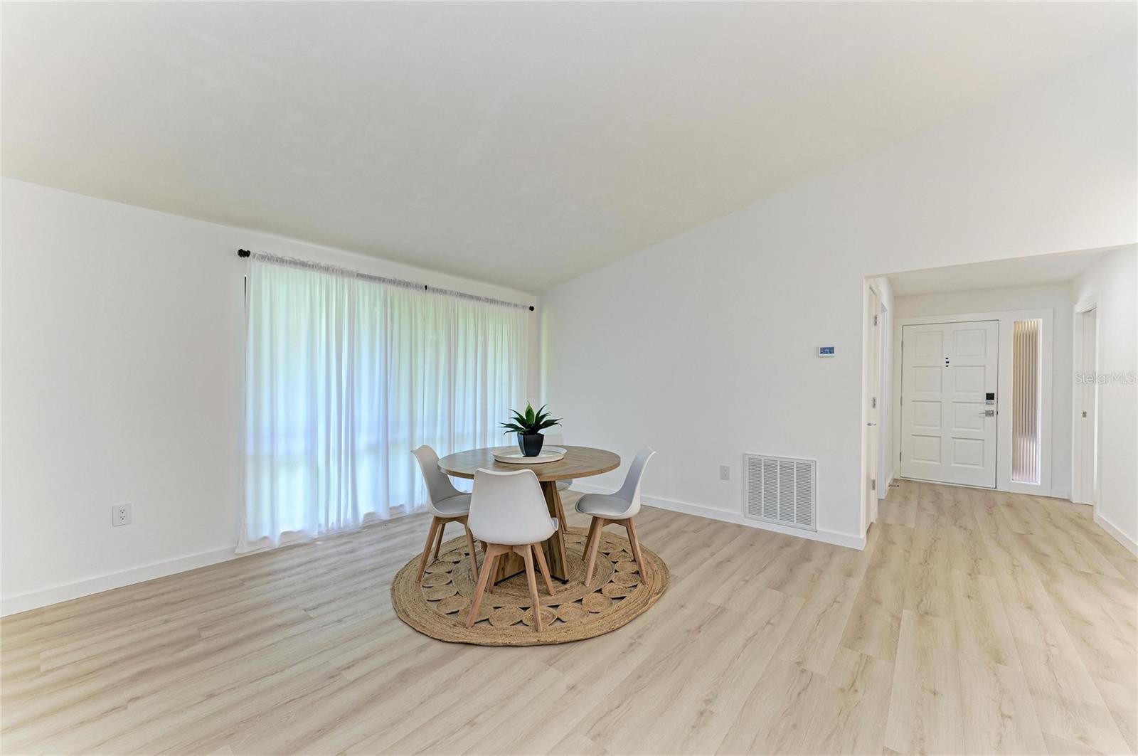 SCHOONER BAY - Residential