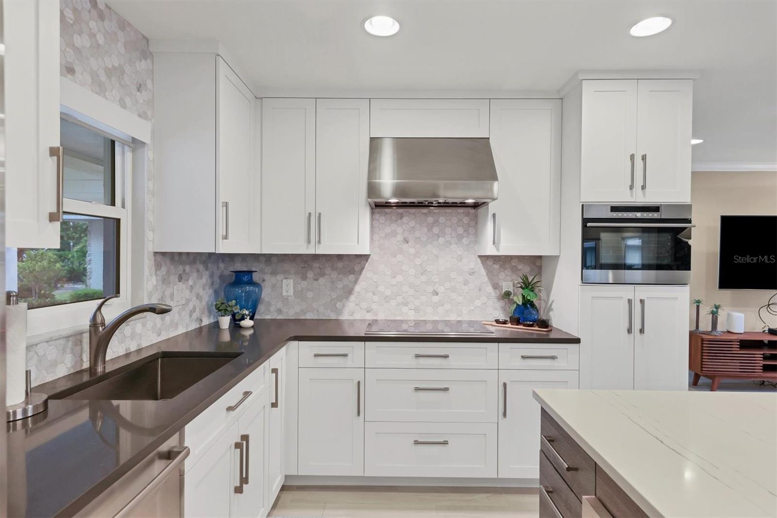 LIDO HARBOUR/FIRST LIDO - Residential Lease