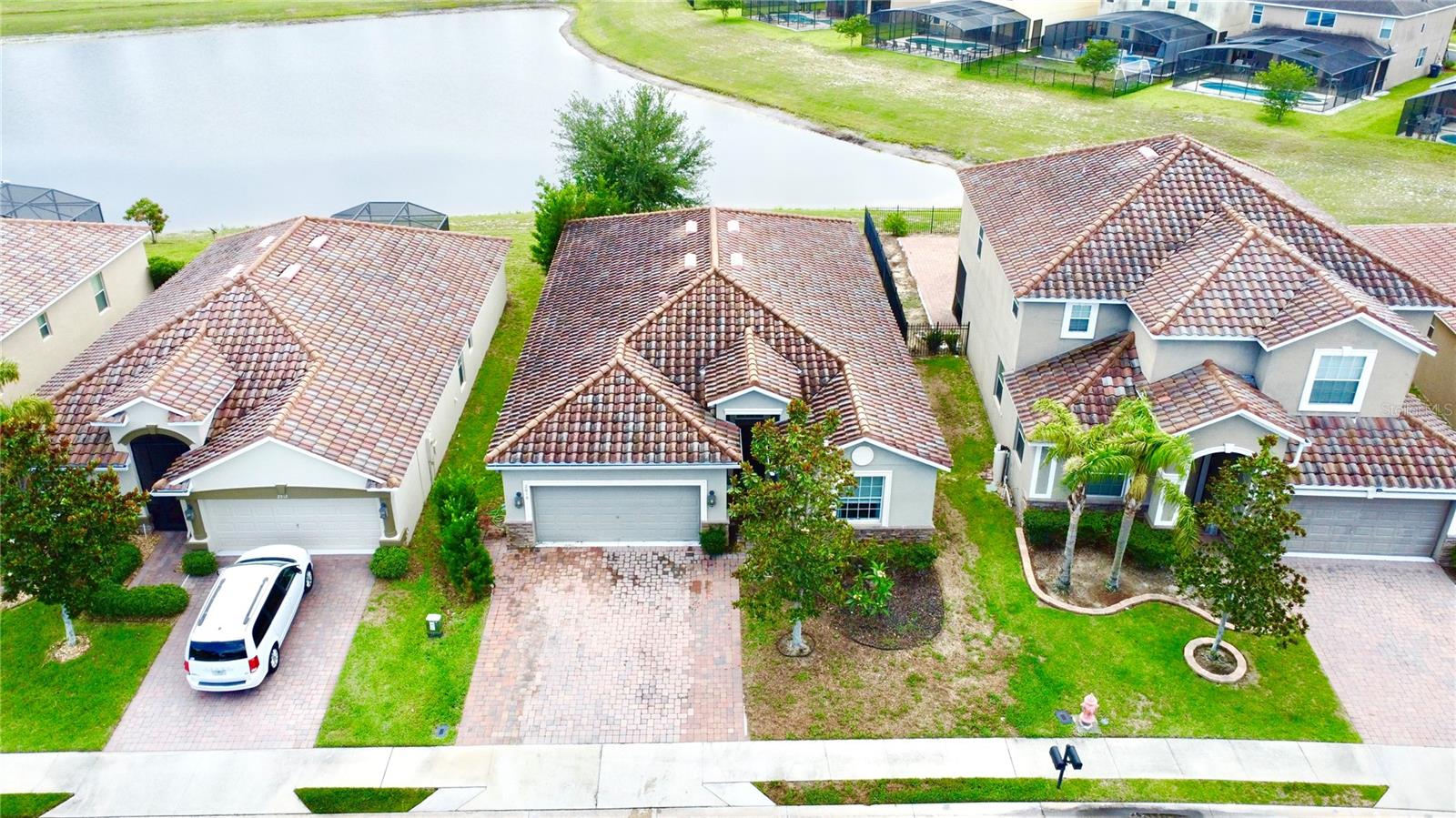 2016 LAKESIDE AVENUE