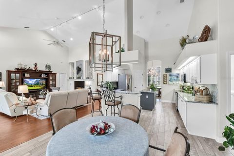 Tiny photo for 5011 Greenbriar Trail, Mount Dora, FL 32757 (MLS # G5114129)