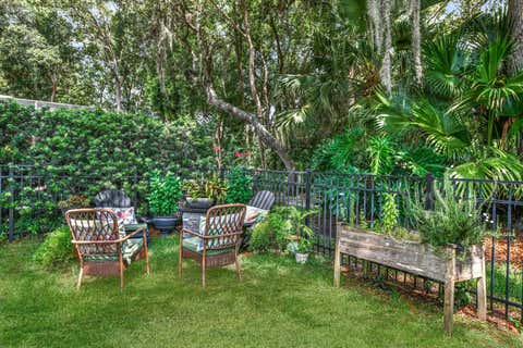 Tiny photo for 5011 Greenbriar Trail, Mount Dora, FL 32757 (MLS # G5114129)
