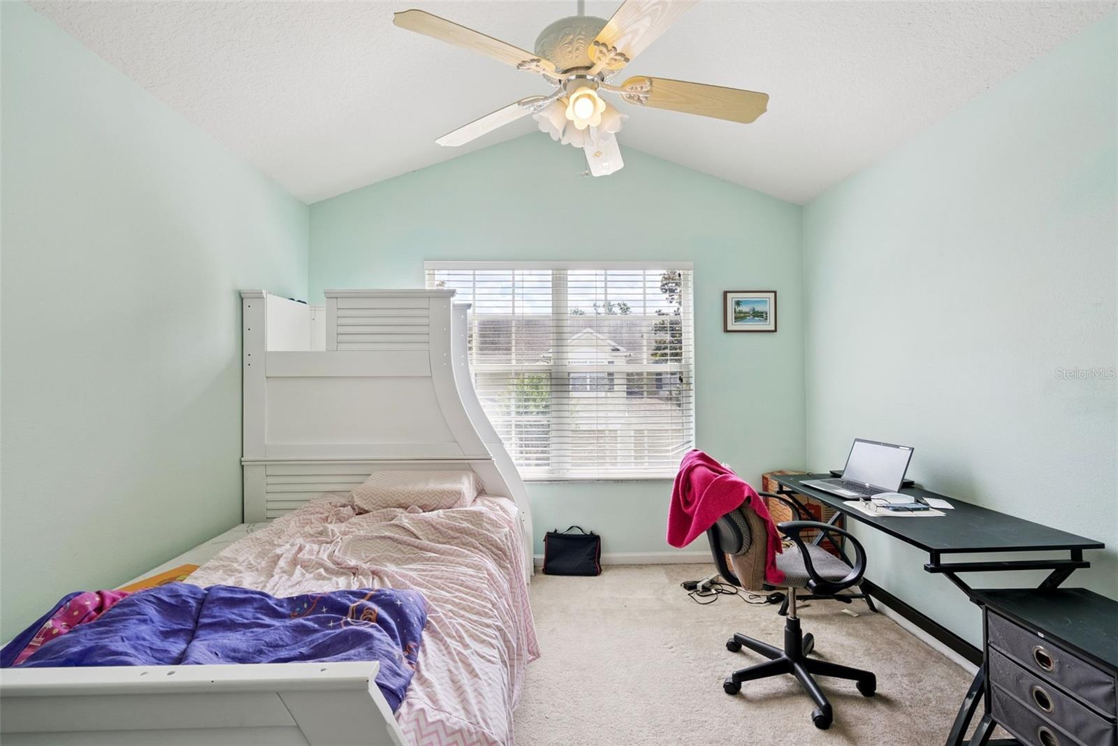 VISTAS AT LAKE HOWELL - Residential