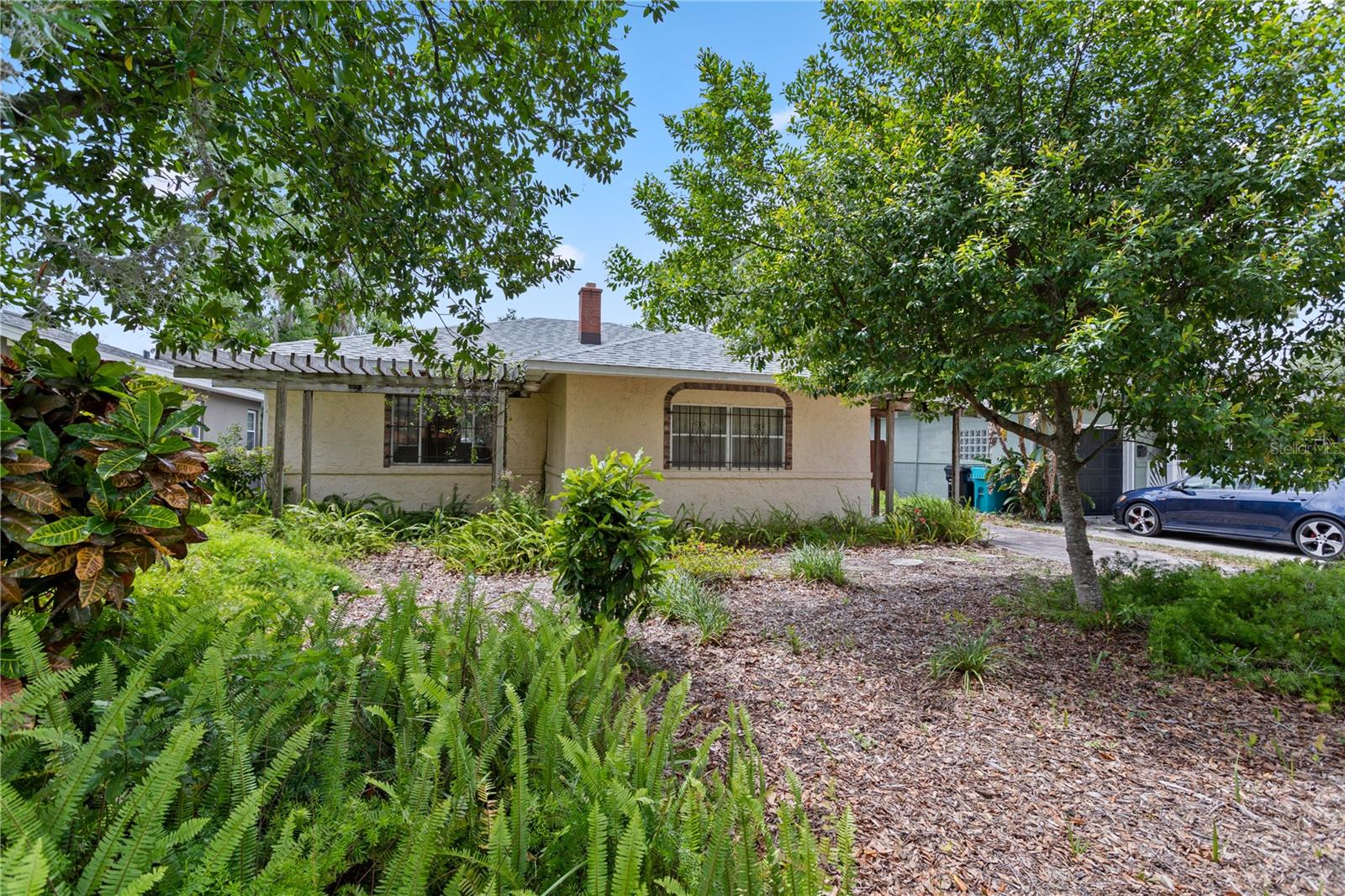 3223 N ORANGE AVENUE