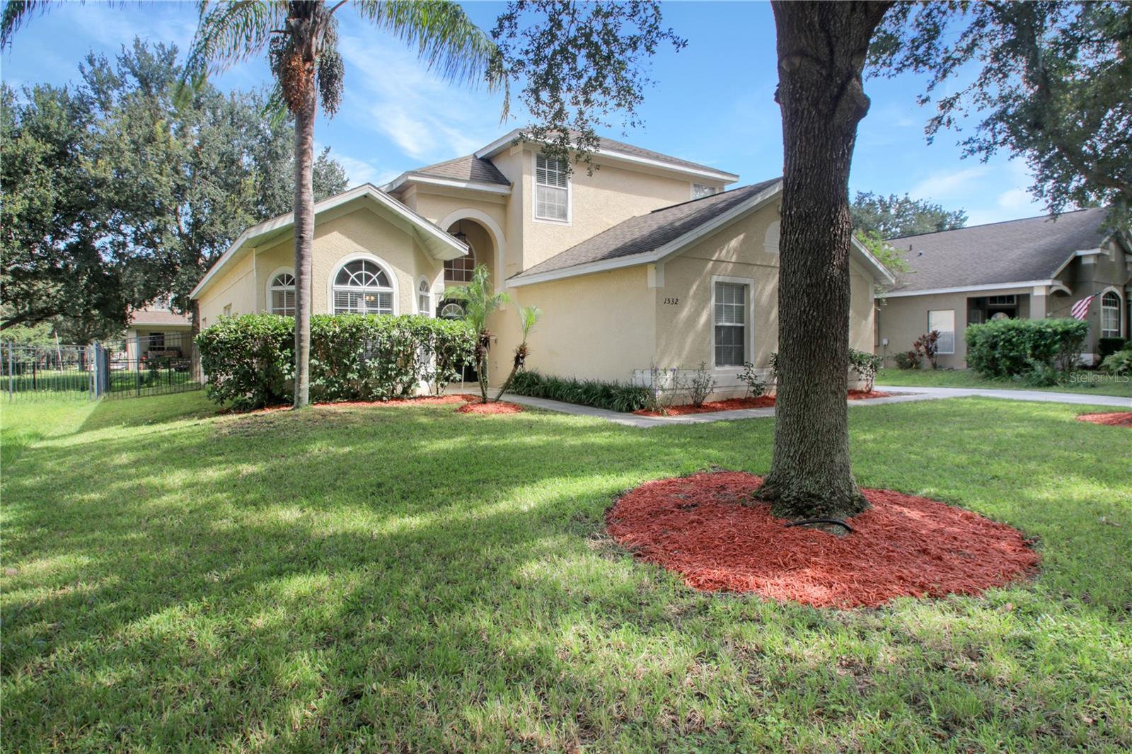 Welcome to this beautifully maintained 4-bedroom, 2.5-bath home in the beautiful Oak Hill Reserve community of Apopka. Built in 2006 and offering 2,341 sq. ft. of living space, this residence boasts an open floor plan, soaring ceilings, and thoughtful updates throughout.
The kitchen is well-appointed with solid-surface counters, a pantry, breakfast bar, and stainless steel appliances added in 2019. It opens seamlessly to the dining area and spacious family room with vaulted ceilings, creating the perfect setting for gatherings and everyday living. A separate living room provides additional space for entertaining or relaxing.
The primary suite is located on the main floor and features dual closets along with a spa-like bath complete with dual sinks, a soaking tub, and a separate shower. Upstairs you’ll find three additional bedrooms, a full bath, and a versatile loft.
Recent updates include a new HVAC air handler (2021), condenser (2018), and vinyl plank flooring (2019 & 2021). The fenced backyard and irrigation system add convenience and peace of mind. Plus, the seller is willing to include a brand-new roof installed prior to closing with a sale at the list price.
This home is ideally located just three houses away from the community pool—which also serves as the school bus stop. Oak Hill Reserve offers wonderful amenities including a pool, park, and playground, all with low HOA fees. Zoned for Wolf Lake Elementary, Wolf Lake Middle, and Apopka High, this property is also close to major highways, shopping, dining, and the natural beauty of Wekiwa Springs.
Move-in ready and full of value, this home truly has it all—and it won’t last long. Come see it today!