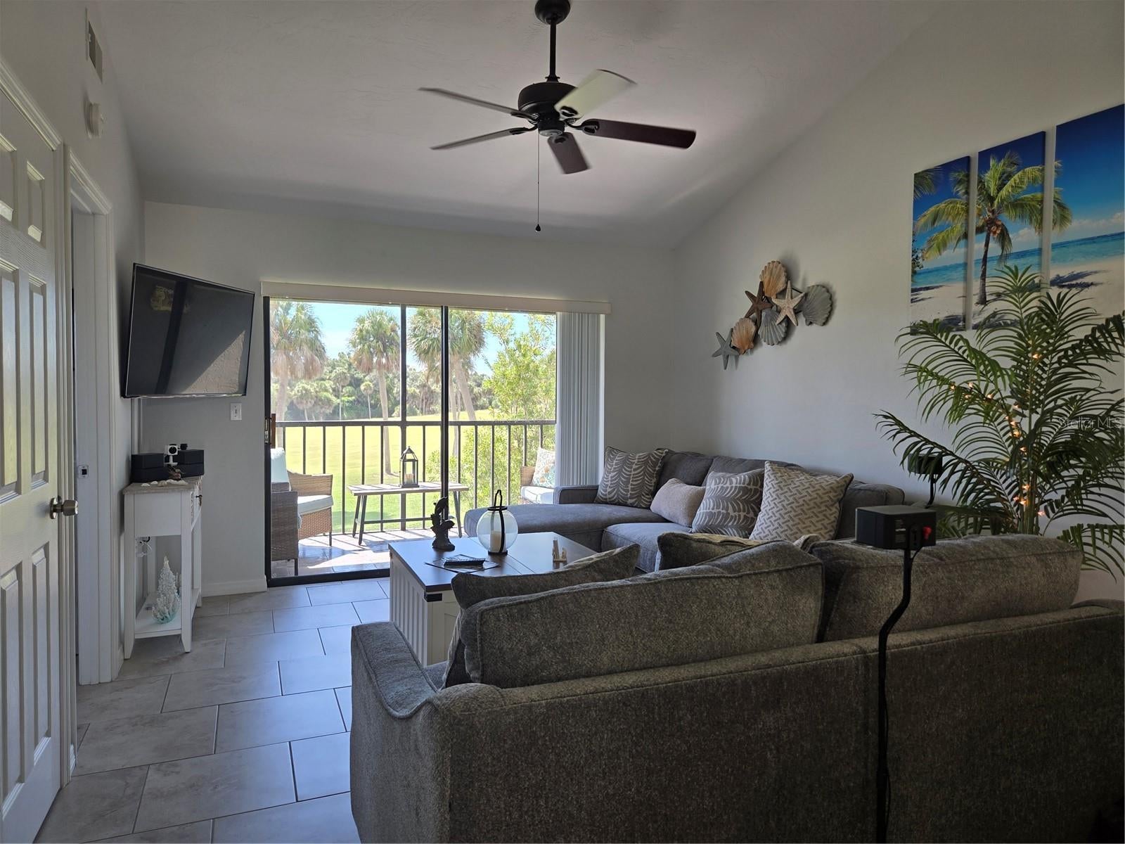 927 CAPRI ISLES BOULEVARD 10