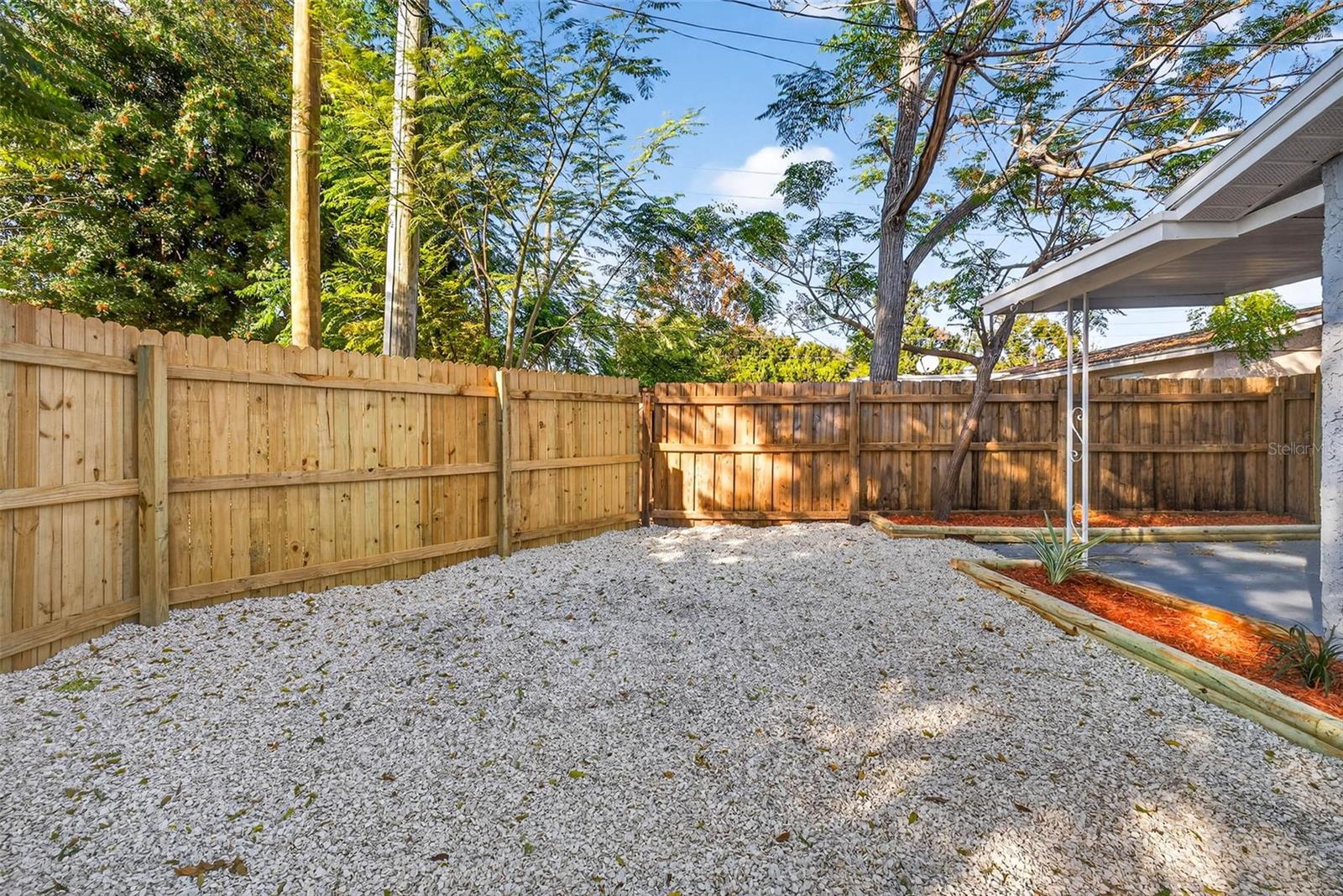 PALM TERRACE ESTATES - Residential