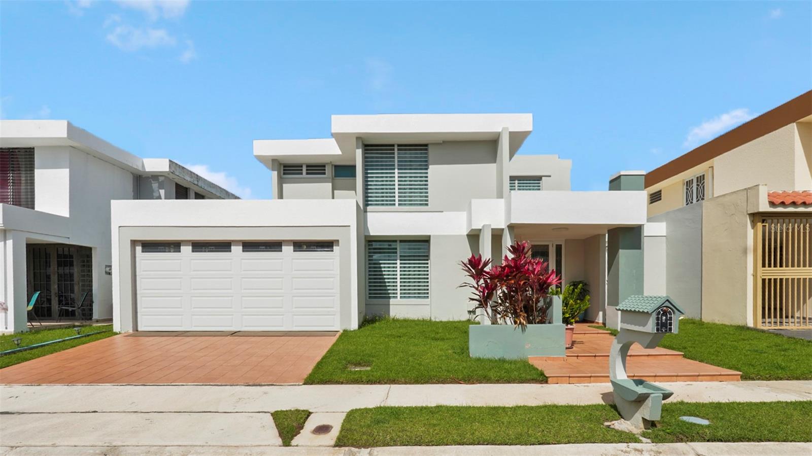 URB. ESTANCIAS DE SAN FERNANDO - Residential