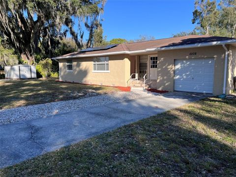 Photo of 2208 Lake Boulevard, Winter Haven, FL 33881 (MLS # L4959022)