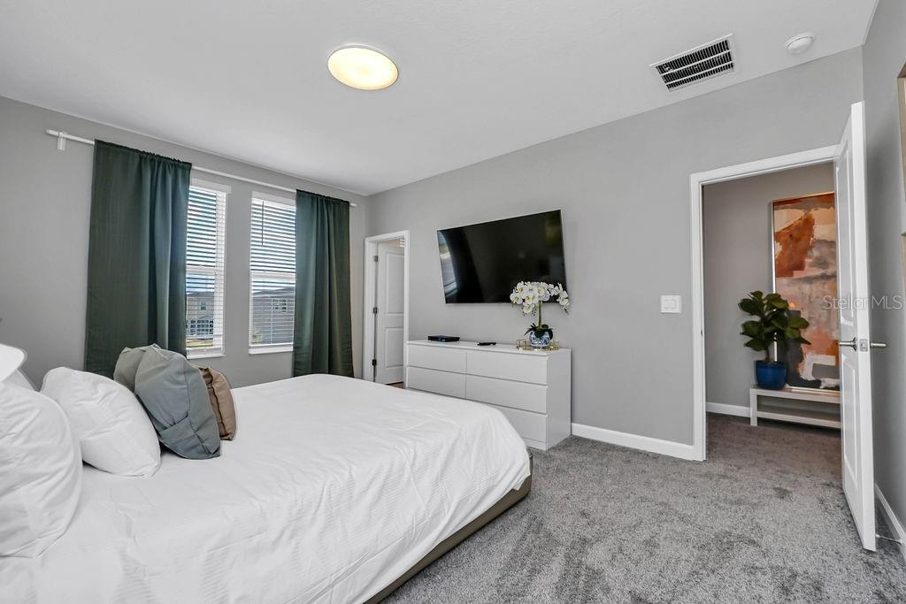 FOX NORTH - Residential Lease