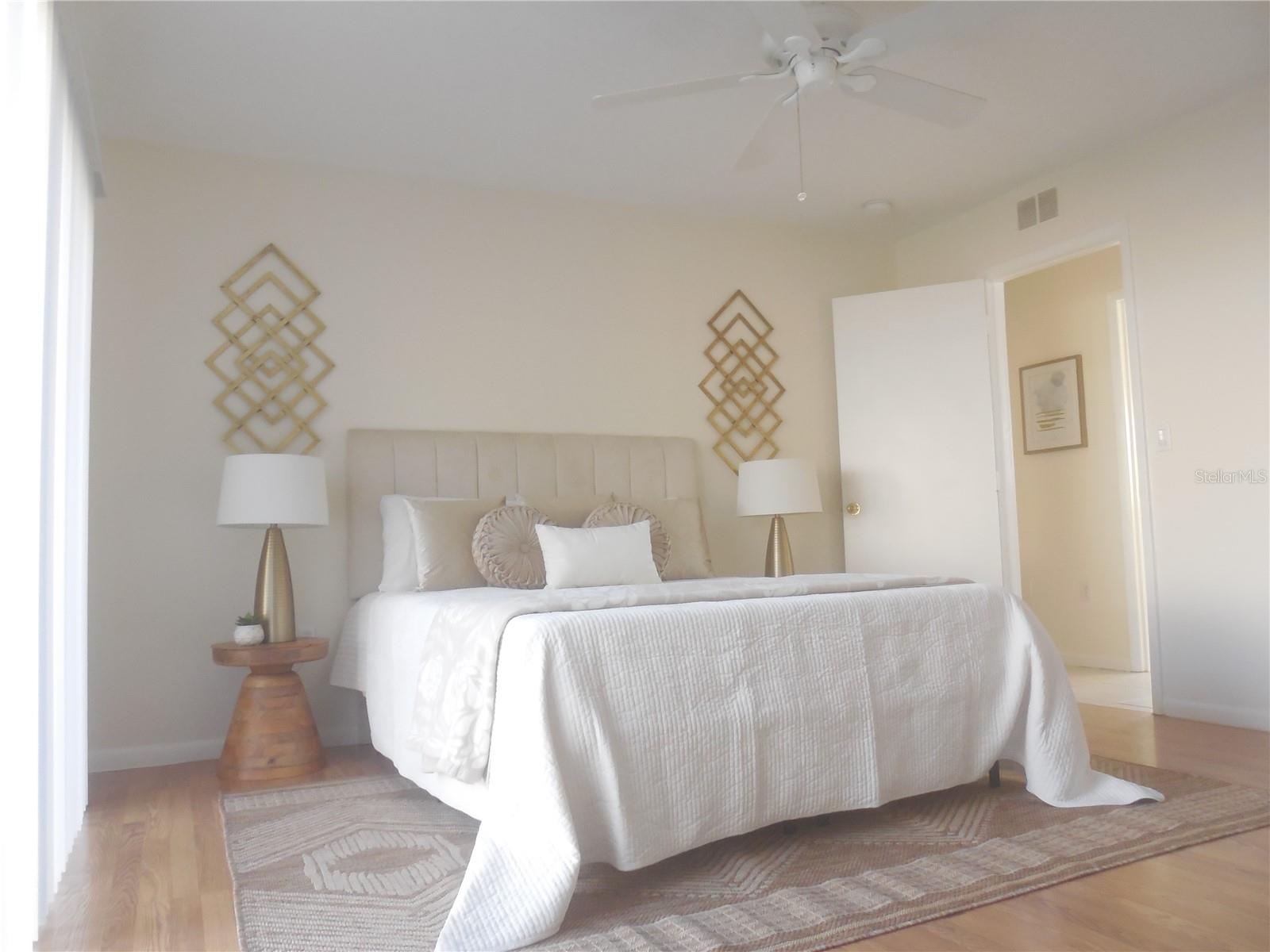 LAKE SARASOTA - Residential