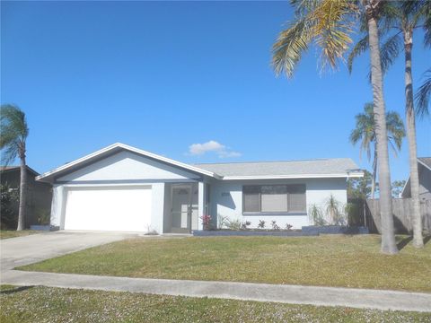 Photo of 6725 Friendship Drive, Sarasota, FL 34241 (MLS # A4676054)