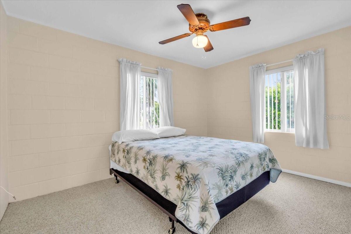 VENICE EDGEWOOD SEC OF - Residential