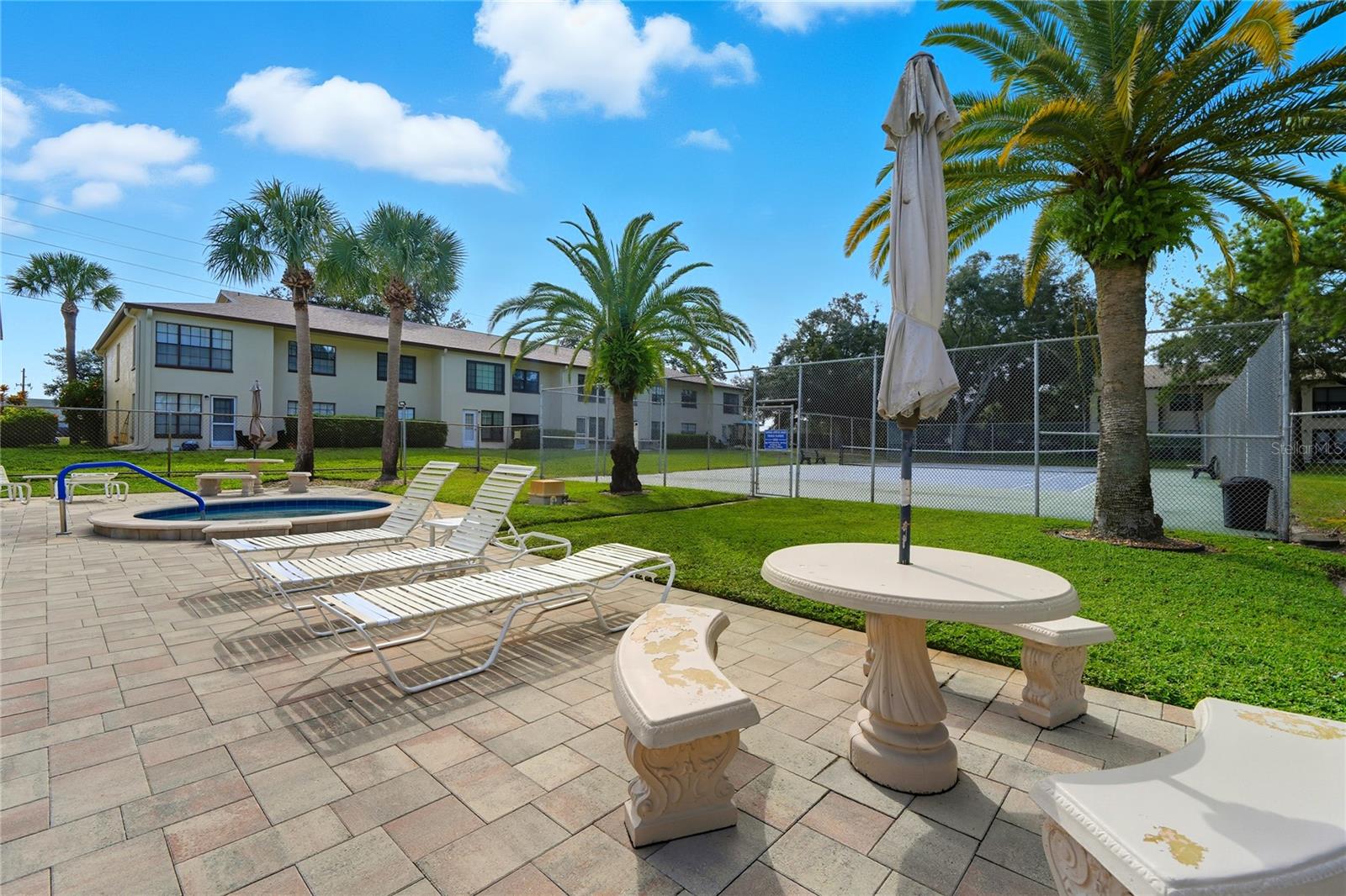 WINDING CREEK - Residential