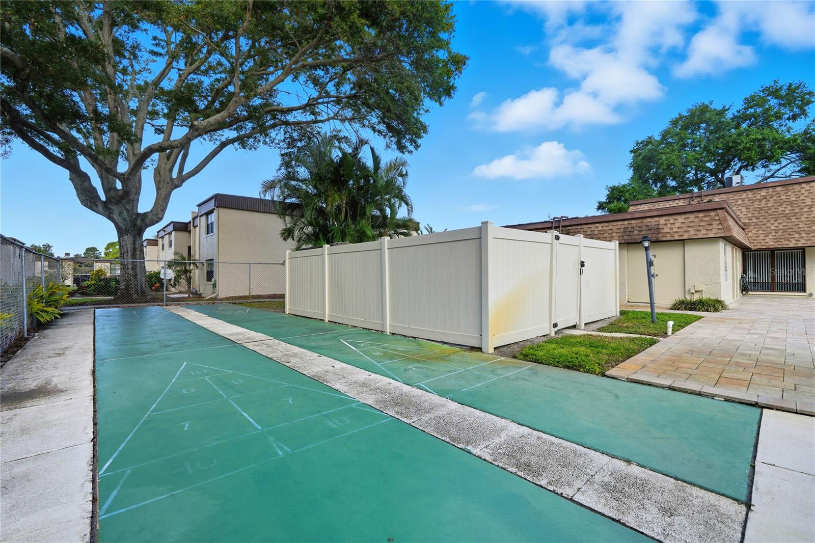 WINDING CREEK - Residential