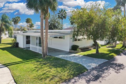 A home in EUSTIS