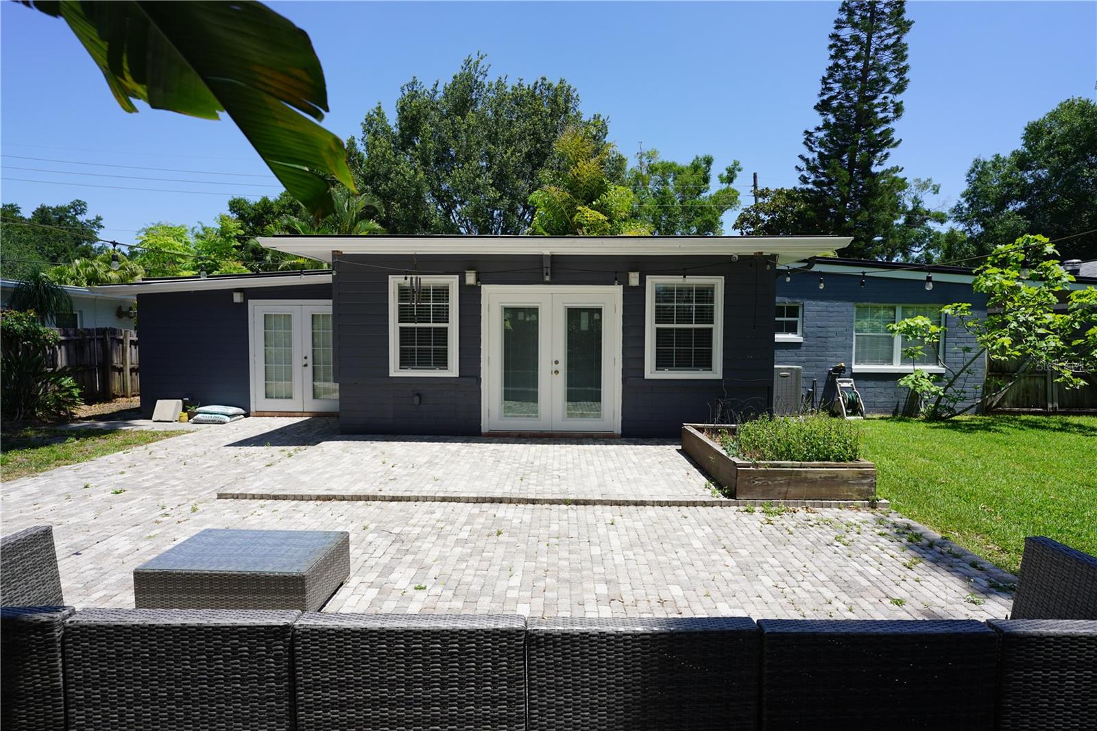 COLONIAL ACRES - Residential Lease