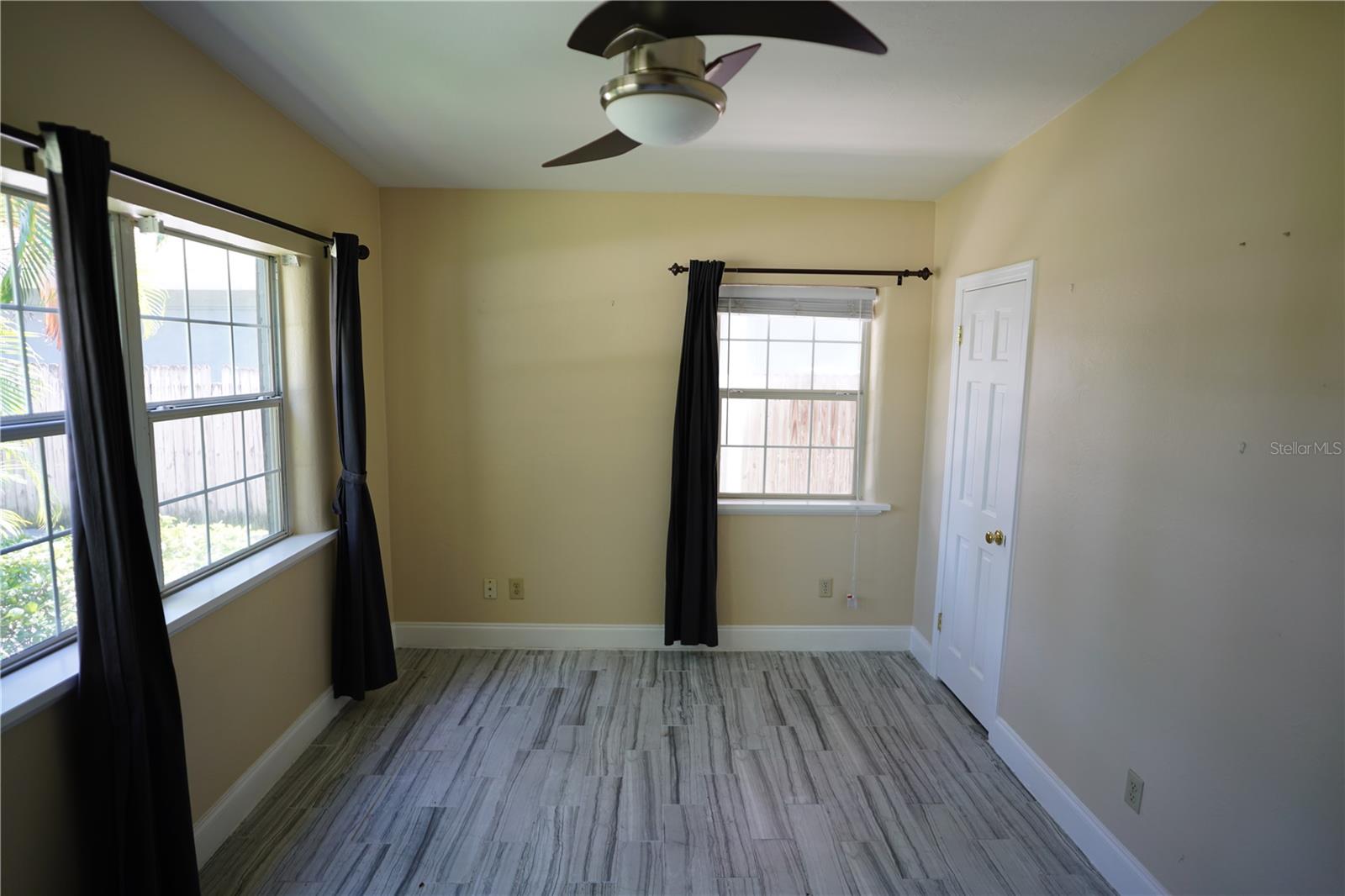 COLONIAL ACRES - Residential Lease