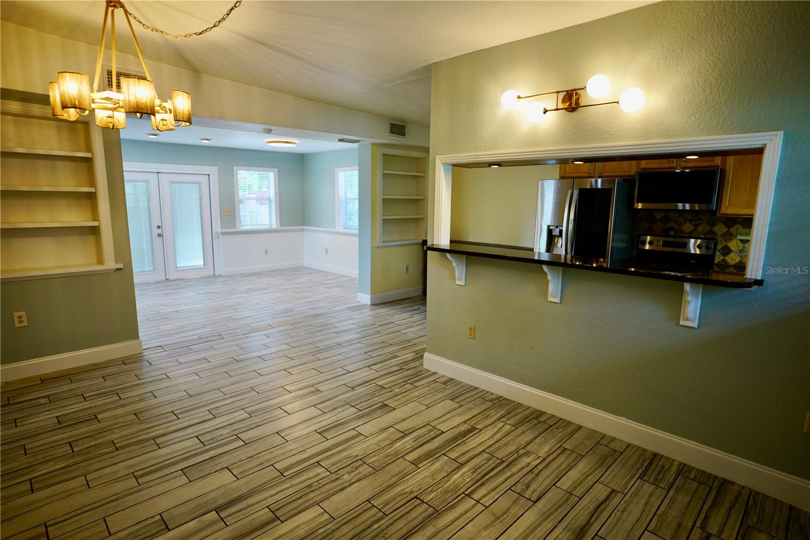 COLONIAL ACRES - Residential Lease