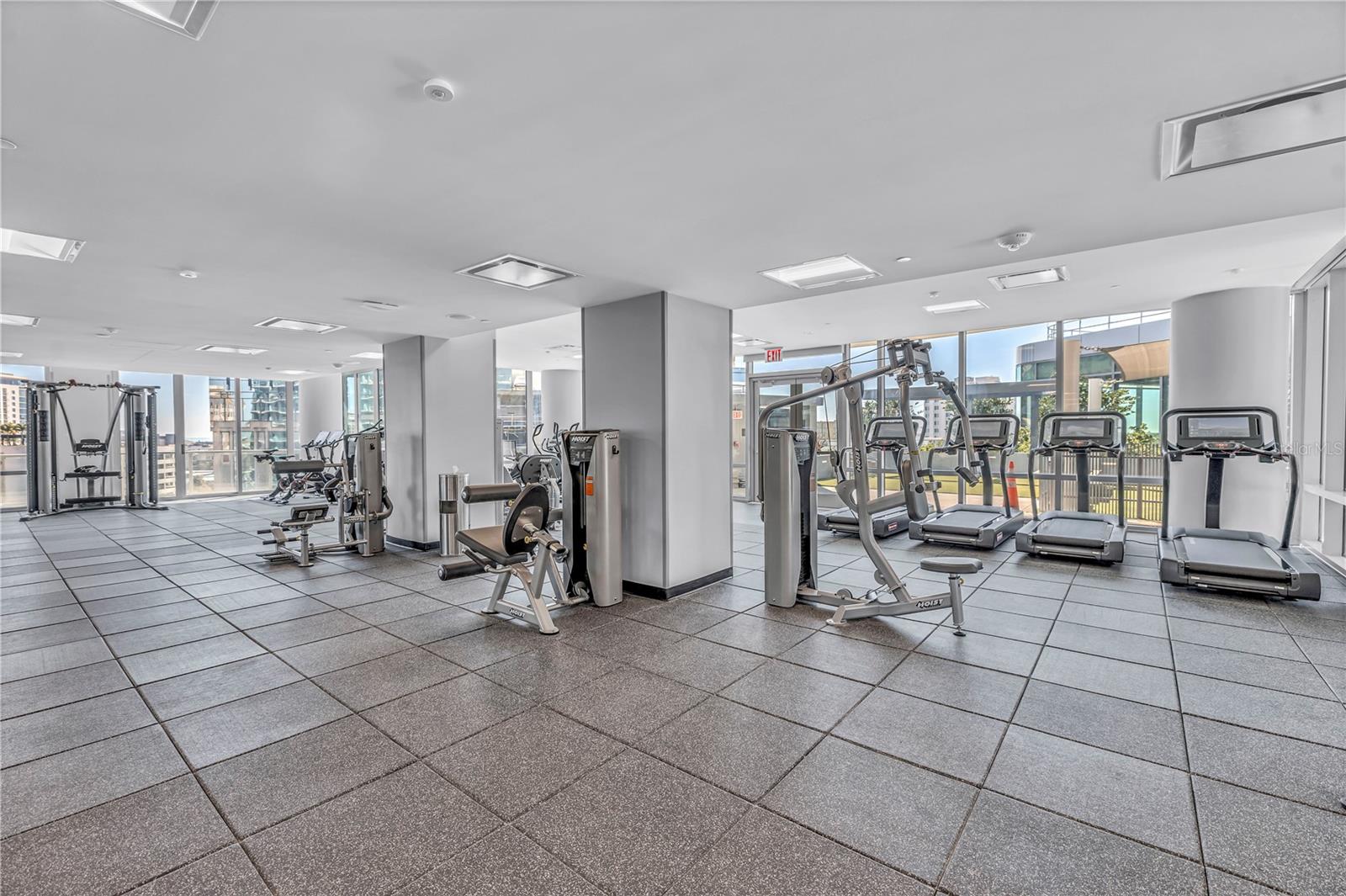 400 CENTRAL - Residential Lease