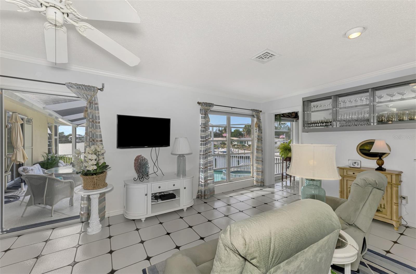 OVERBROOK GARDENS - Residential