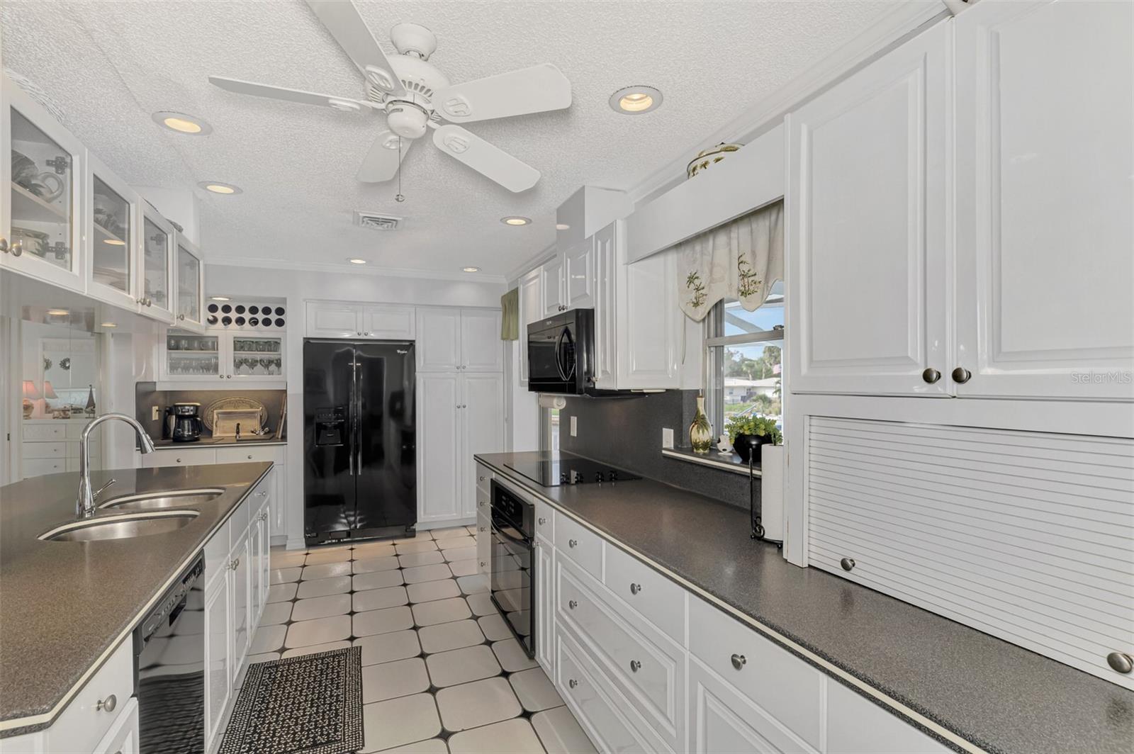 OVERBROOK GARDENS - Residential