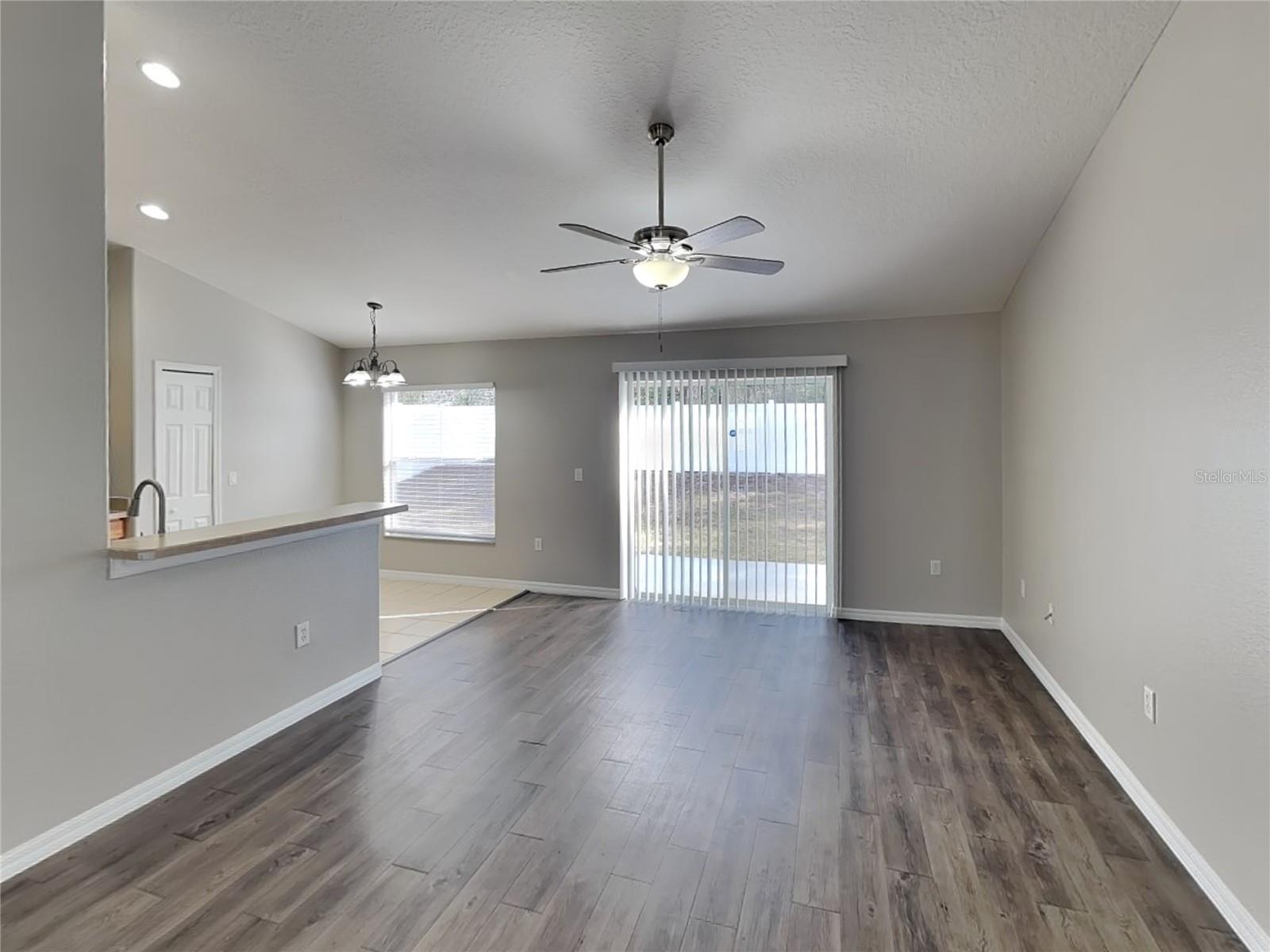 ARBOR RIDGE UNIT 03 - Residential Lease