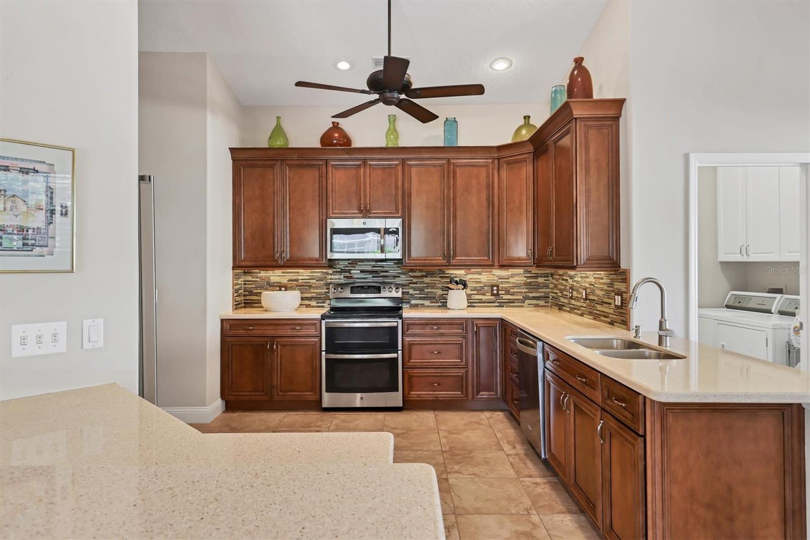 STONEYBROOK GOLF & COUNTRY CLUB - Residential