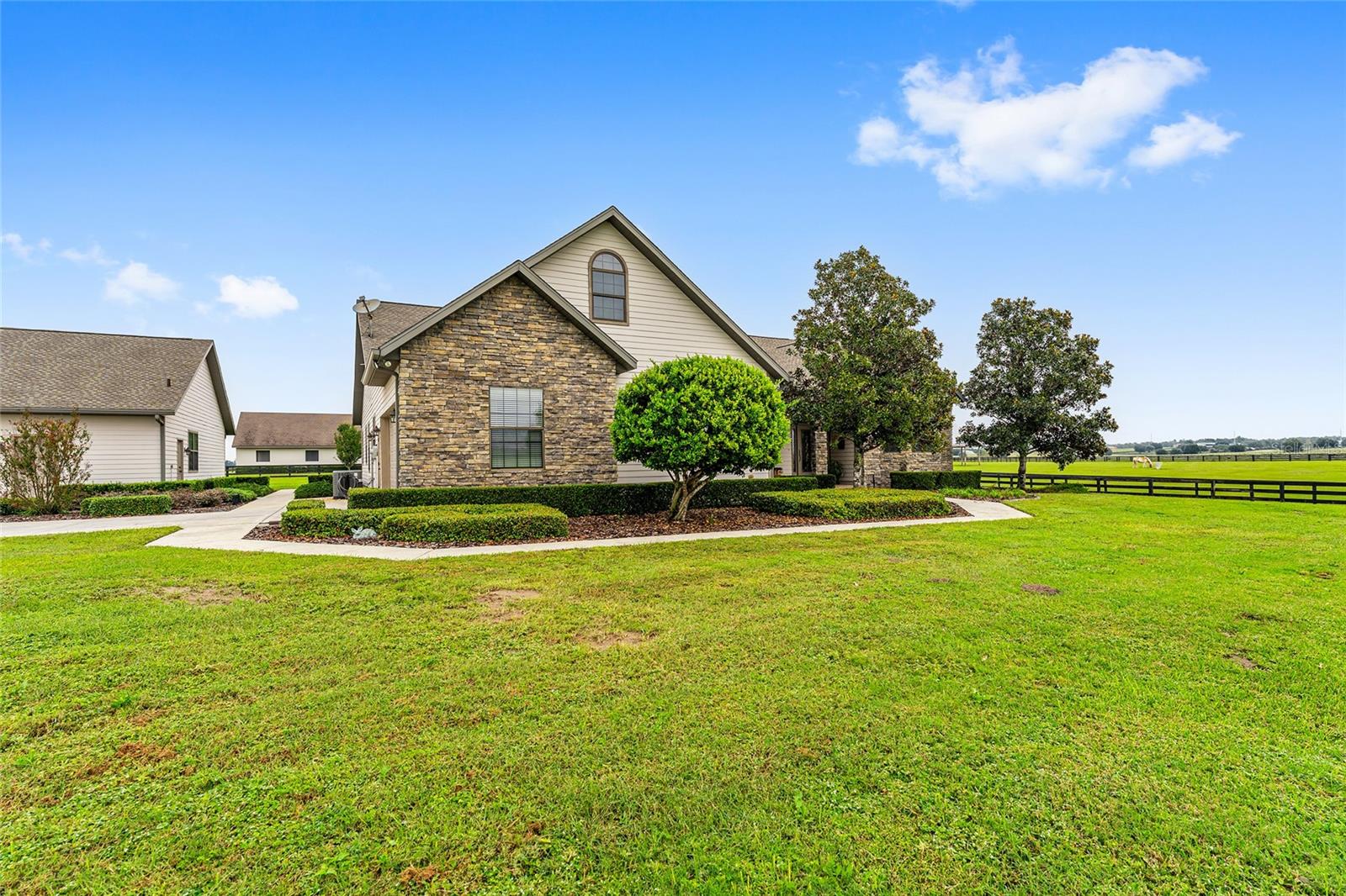 EMERALD MILE FARMS - Residential