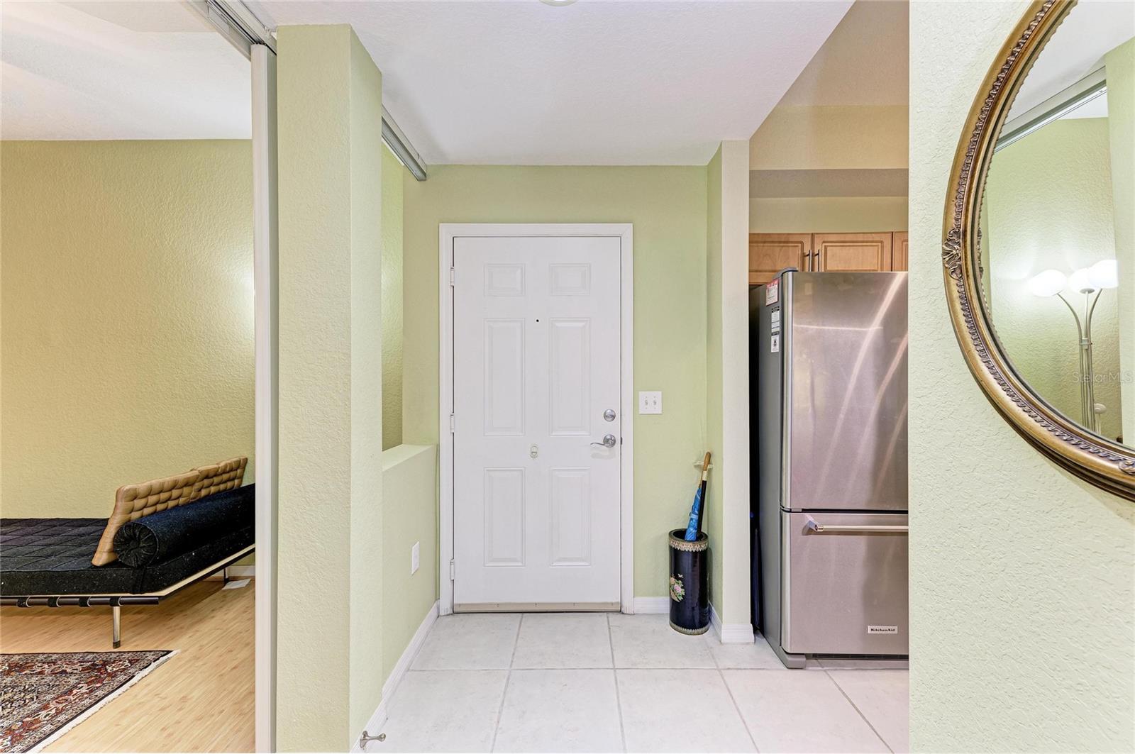 BROADWAY PROMENADE - Residential