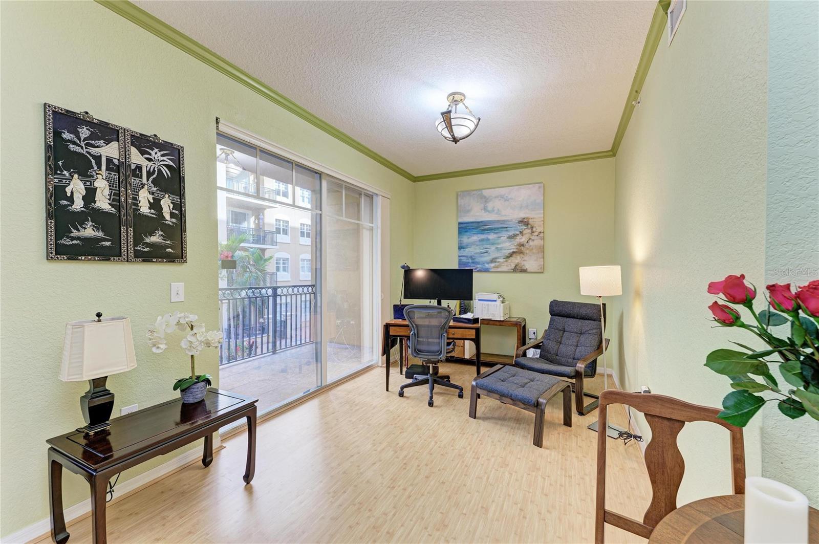 BROADWAY PROMENADE - Residential