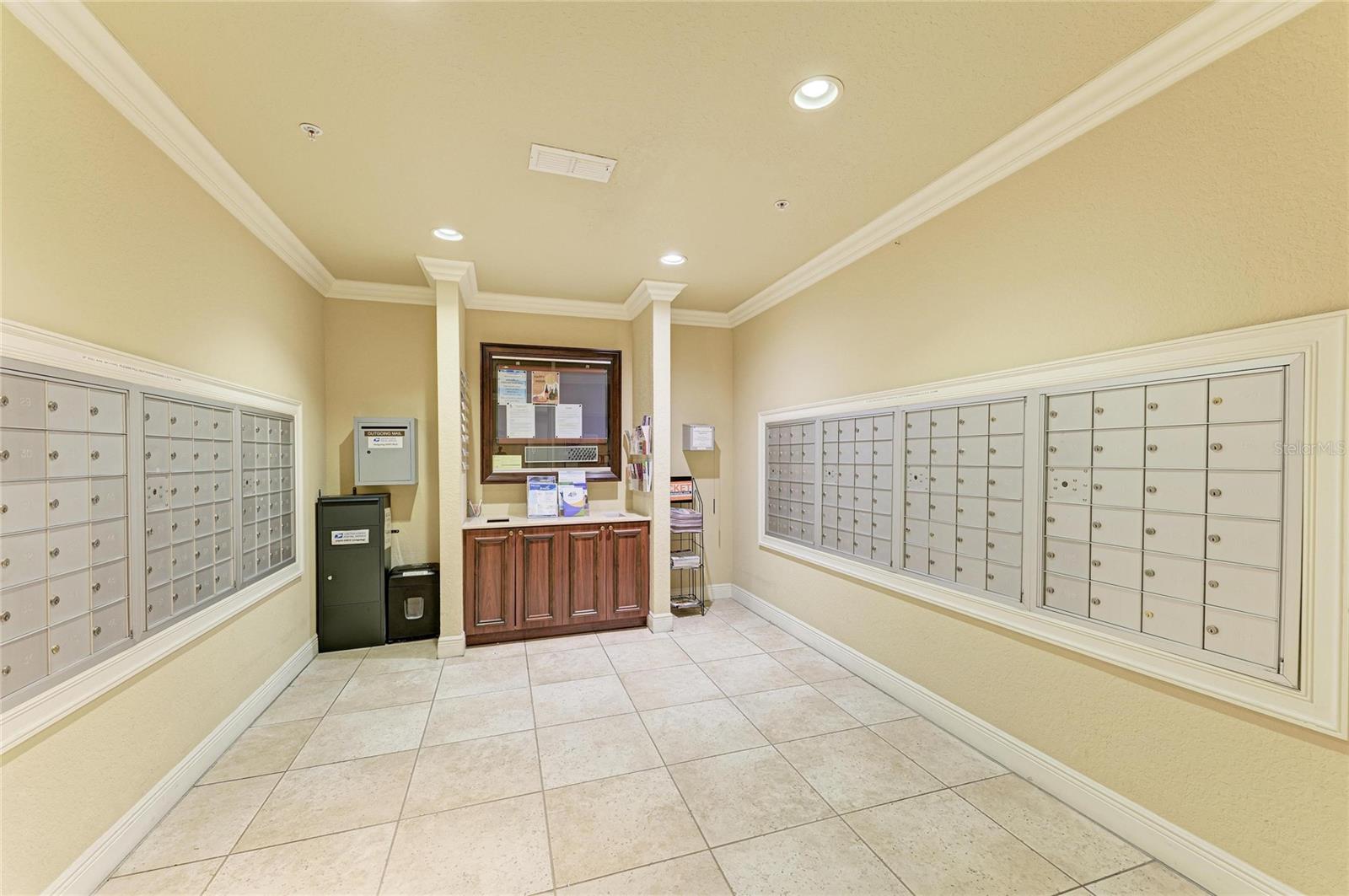 BROADWAY PROMENADE - Residential