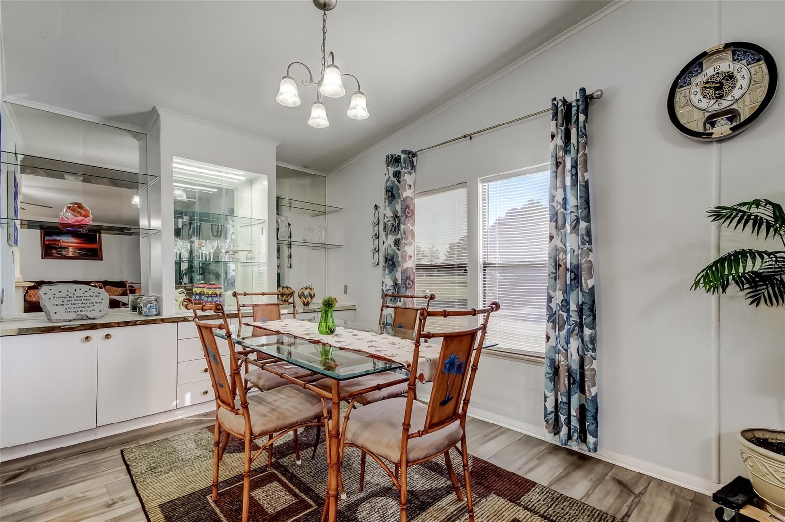 HAMPTON COURT UNREC - Residential