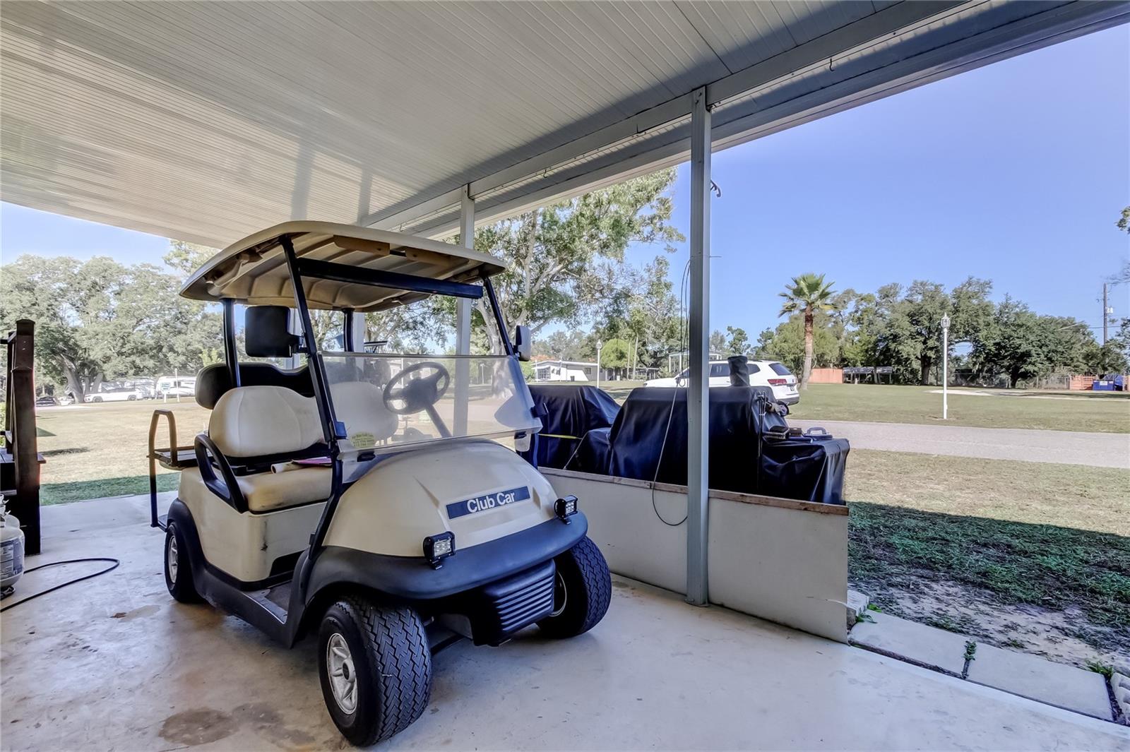 HAMPTON COURT UNREC - Residential