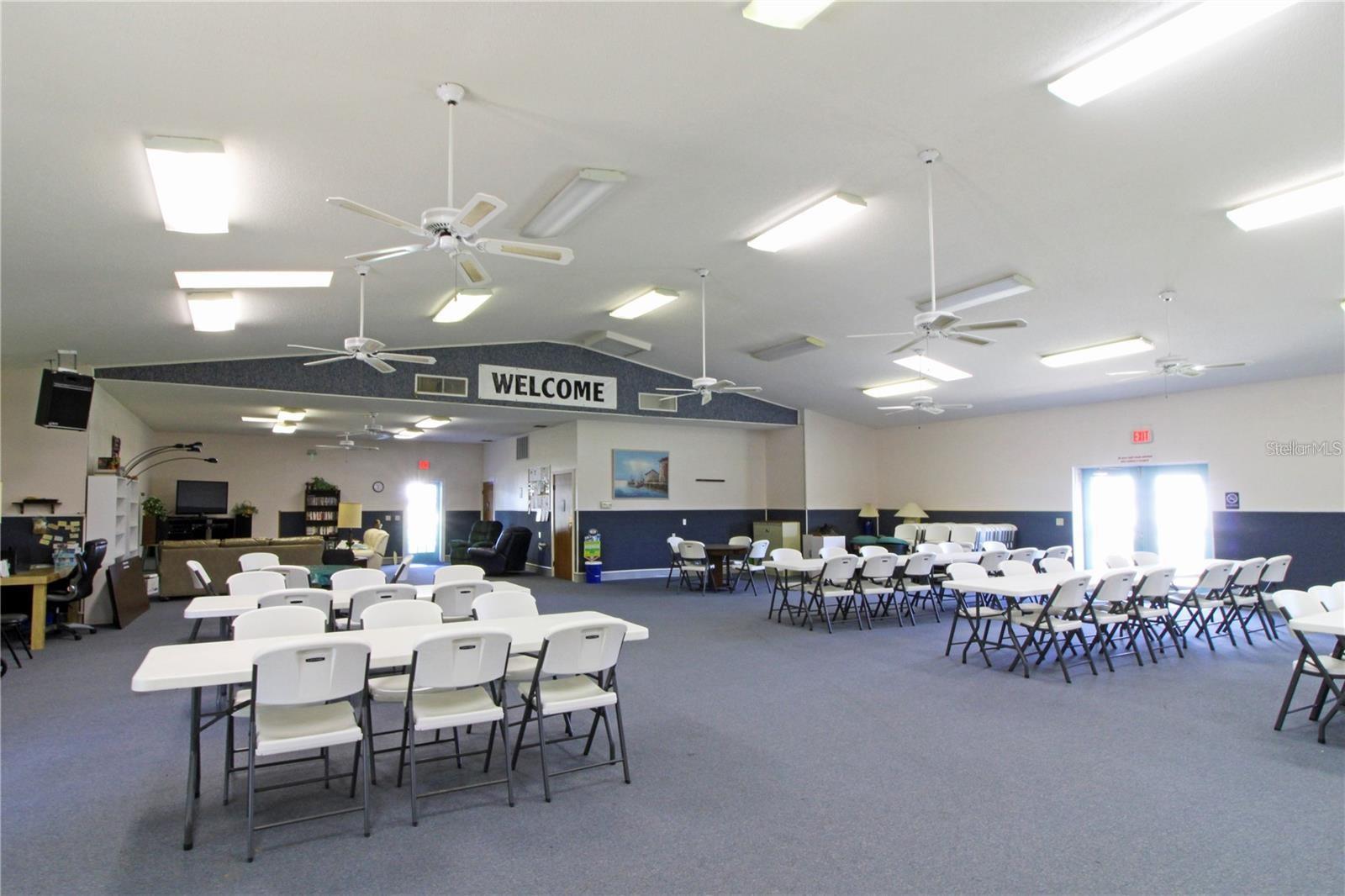 HAMPTON COURT UNREC - Residential